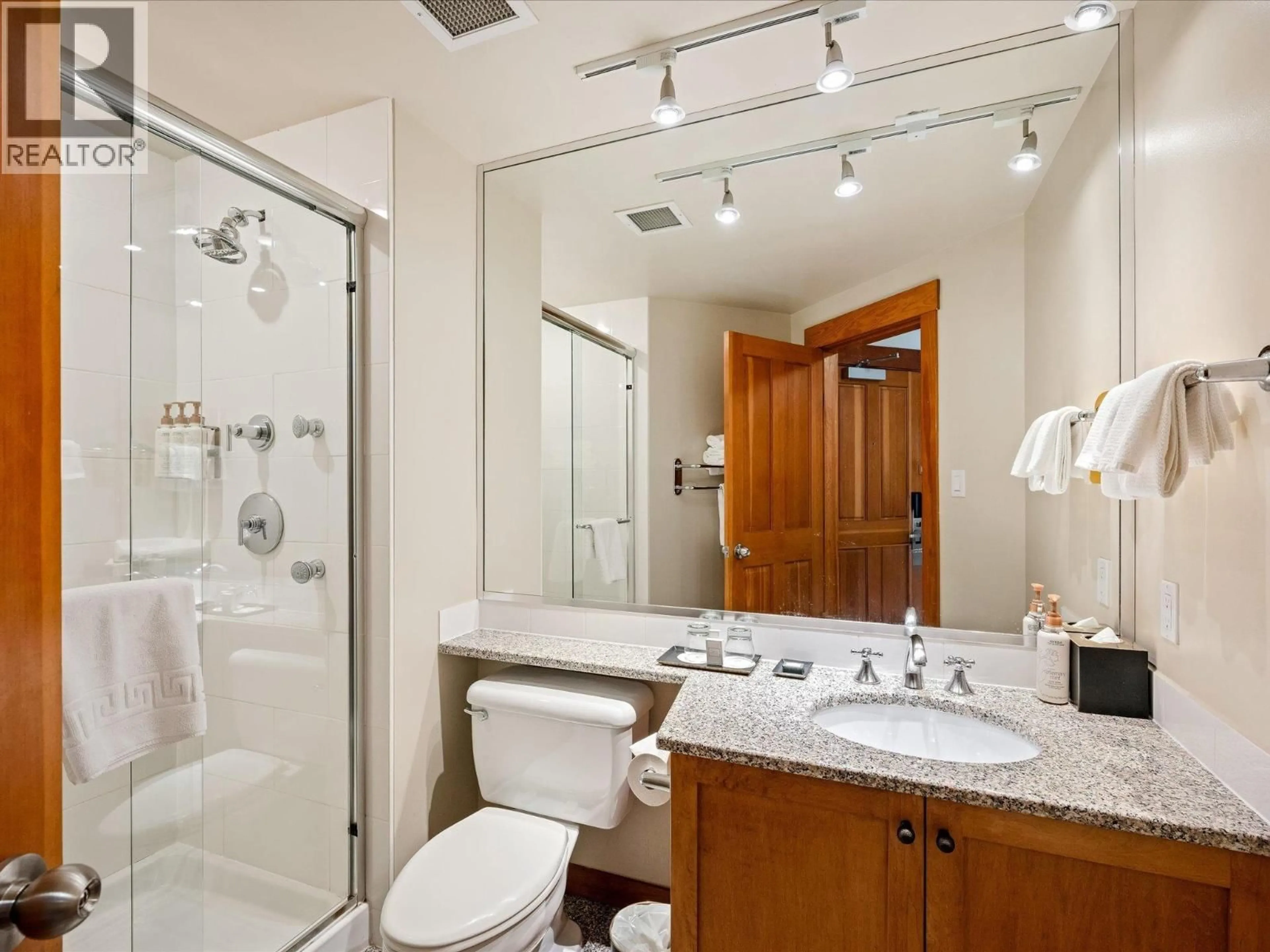Standard bathroom, ceramic/tile floor for 216 - 4320 SUNDIAL CRESCENT, Whistler British Columbia V8E1G6
