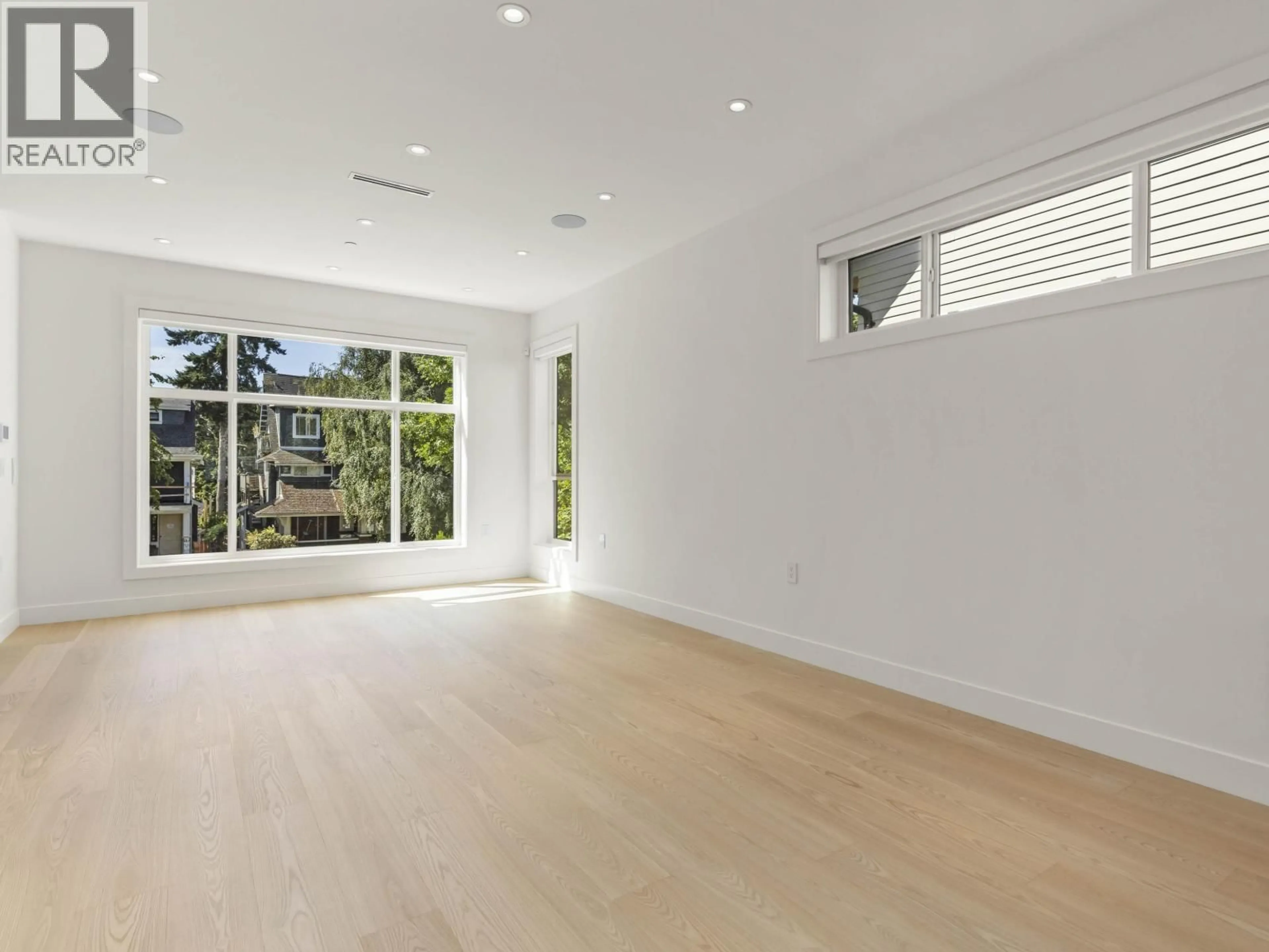 A pic of a room for 2565 2ND AVENUE, Vancouver British Columbia V6K1J7