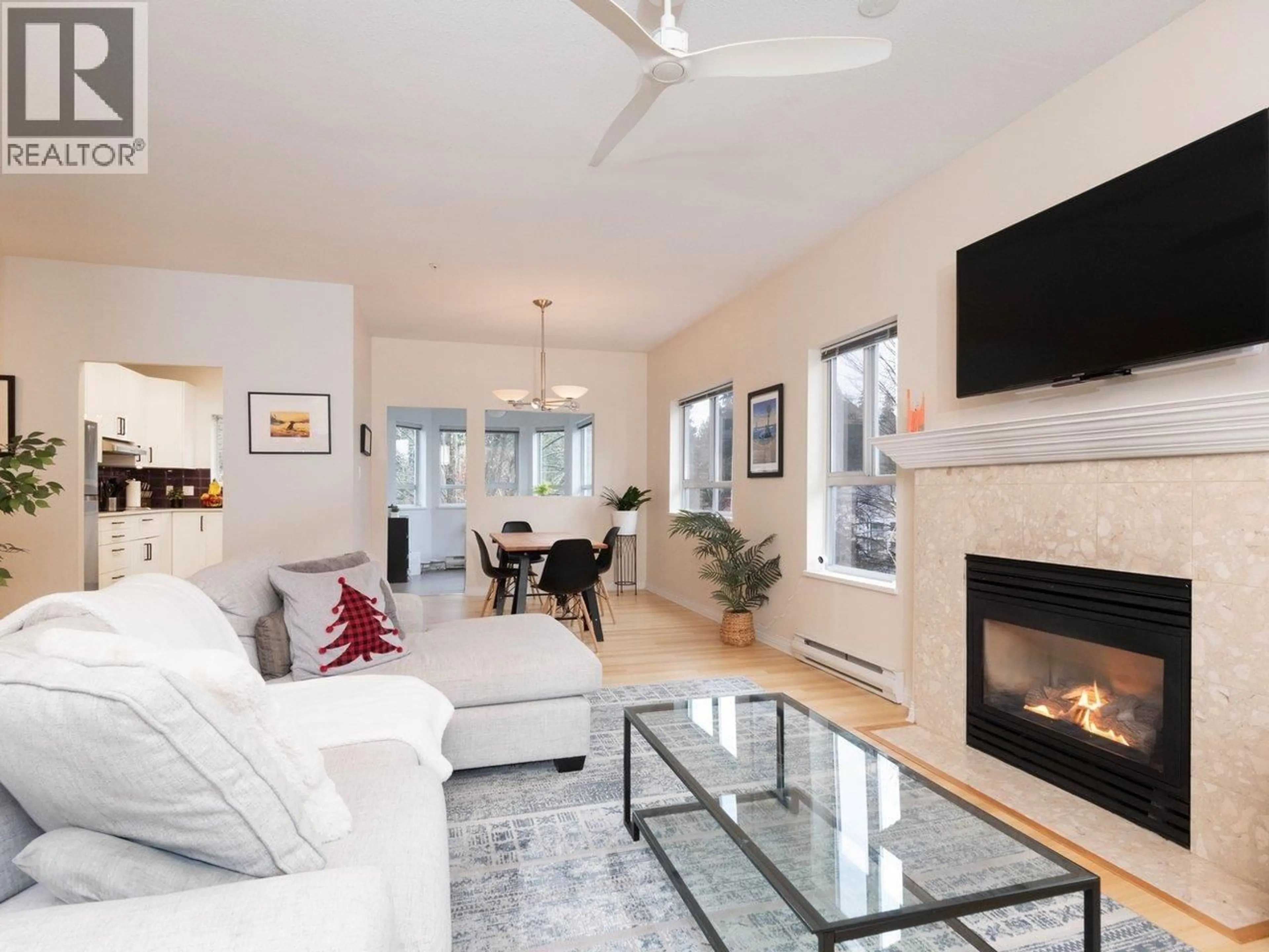 Living room with furniture, unknown for 308 - 1283 PARKGATE AVENUE, North Vancouver British Columbia V7H3A3