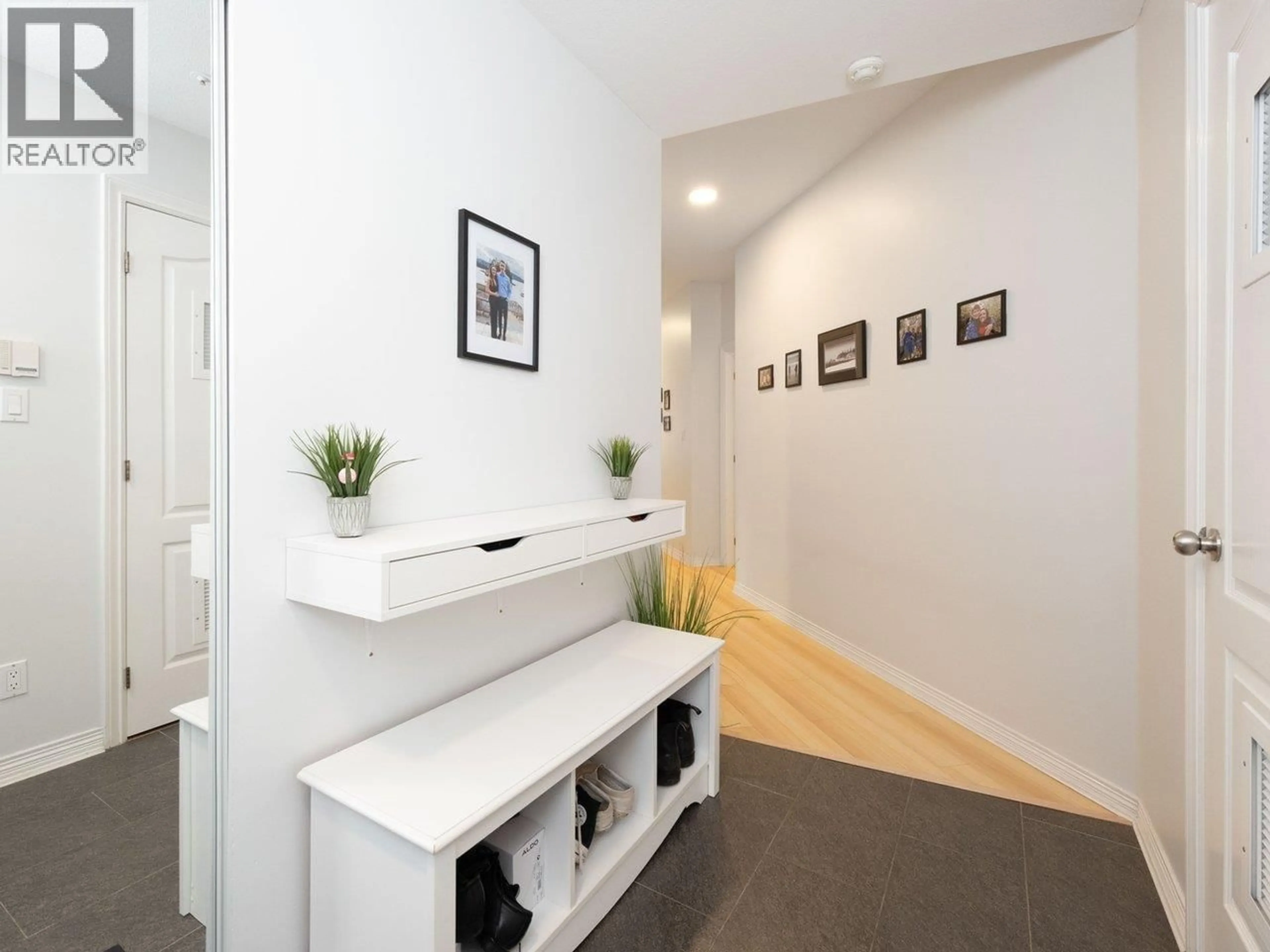 Indoor entryway for 308 - 1283 PARKGATE AVENUE, North Vancouver British Columbia V7H3A3