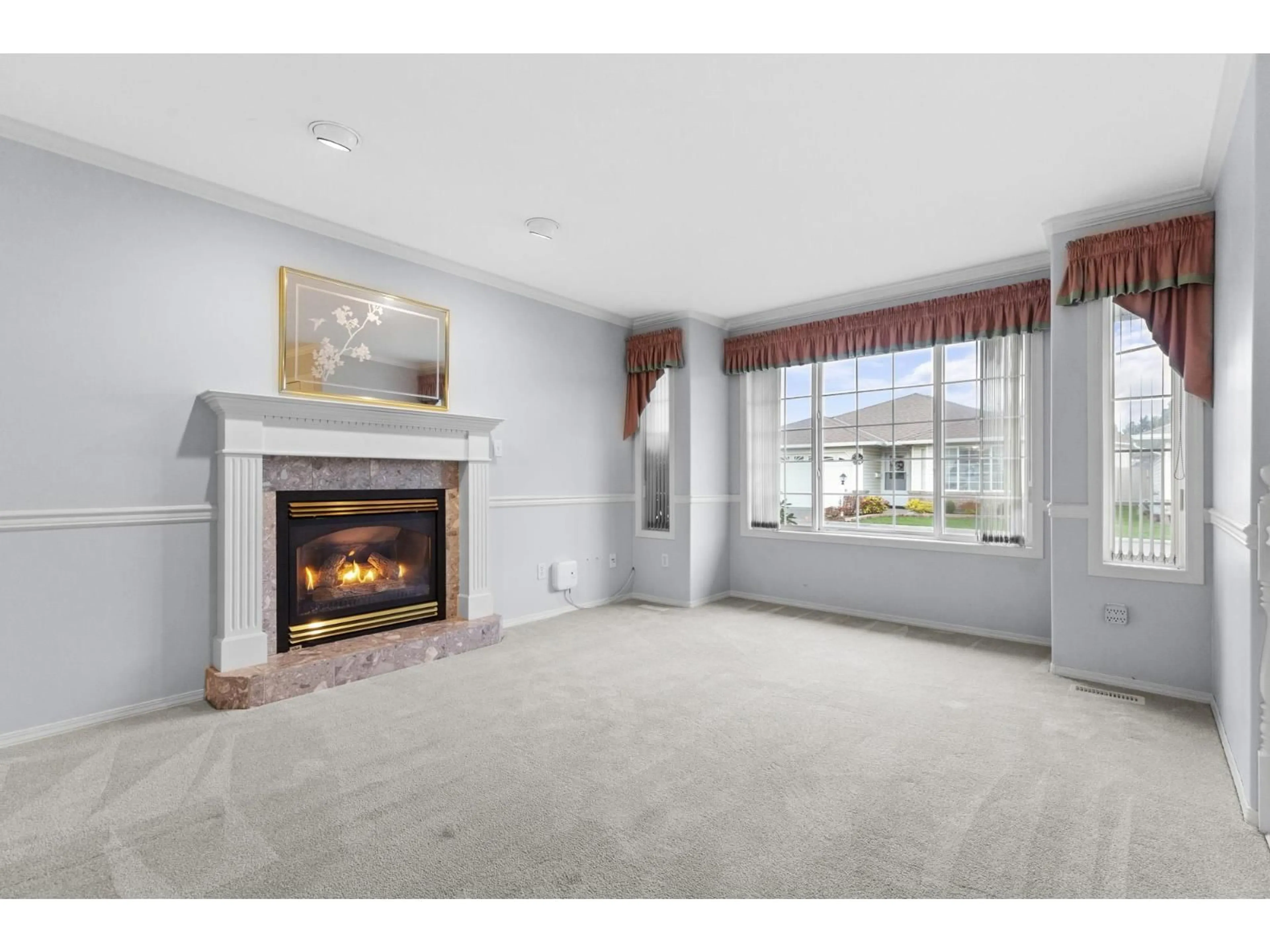 Living room with furniture, unknown for 39 - 46485 AIRPORT ROAD, Chilliwack British Columbia V2P7Y1