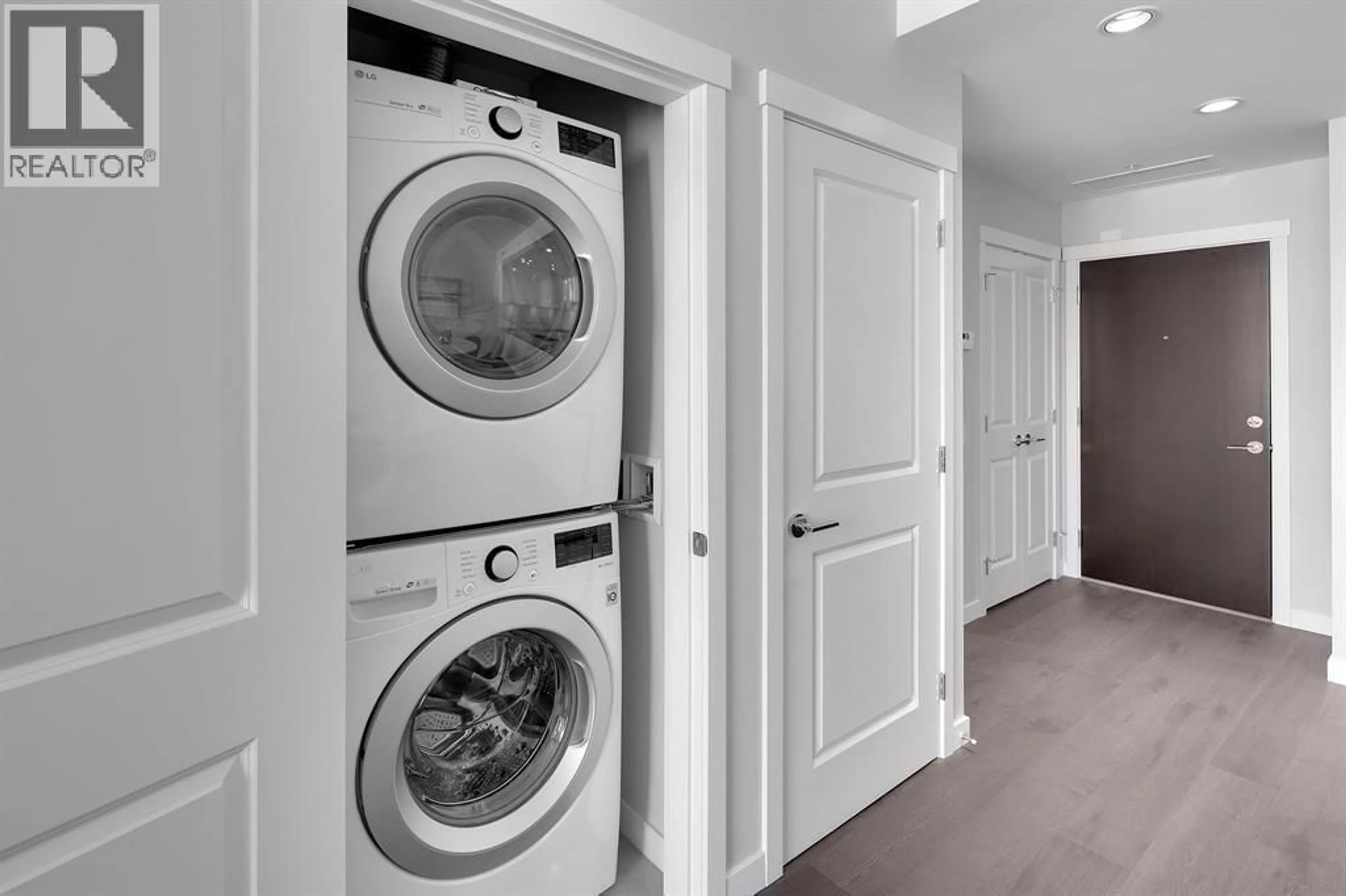 Laundry room for 101 - 5687 GRAY AVENUE, Vancouver British Columbia V6S0K7