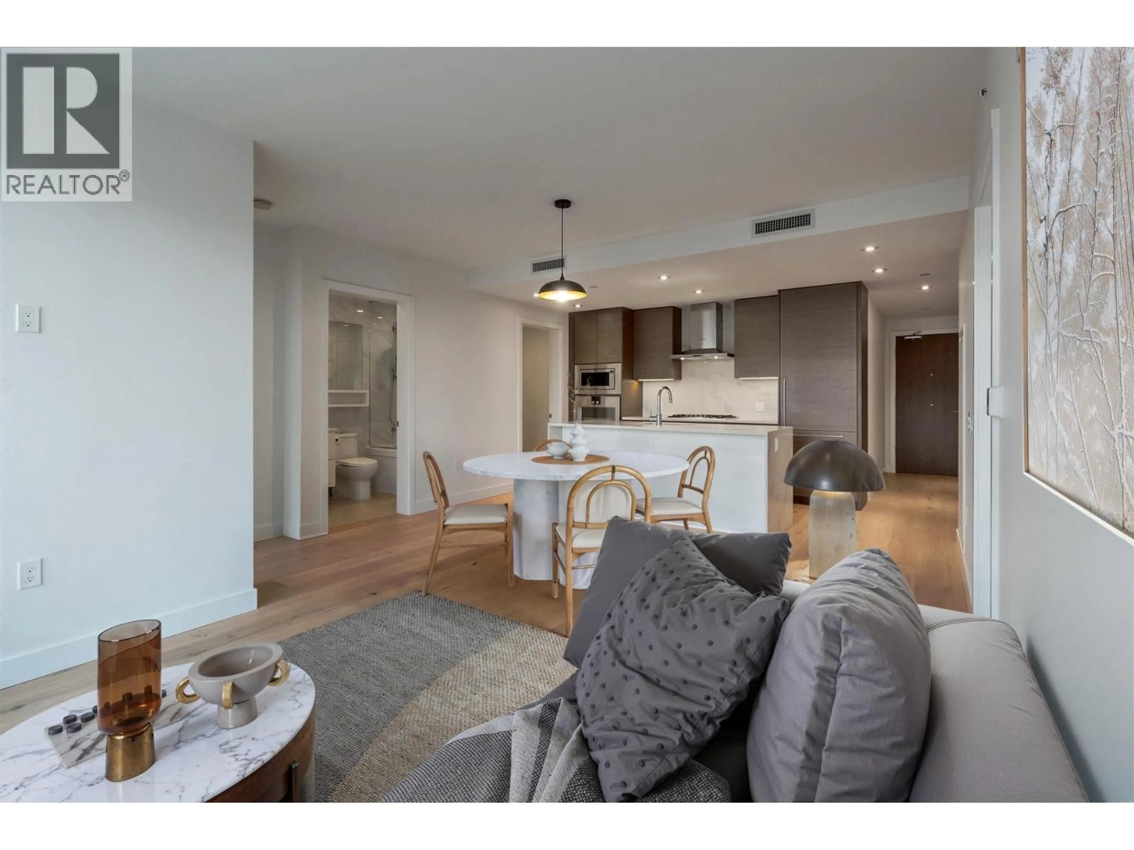 Unknown for 207 - 5693 ELIZABETH STREET, Vancouver British Columbia V5Y3K1