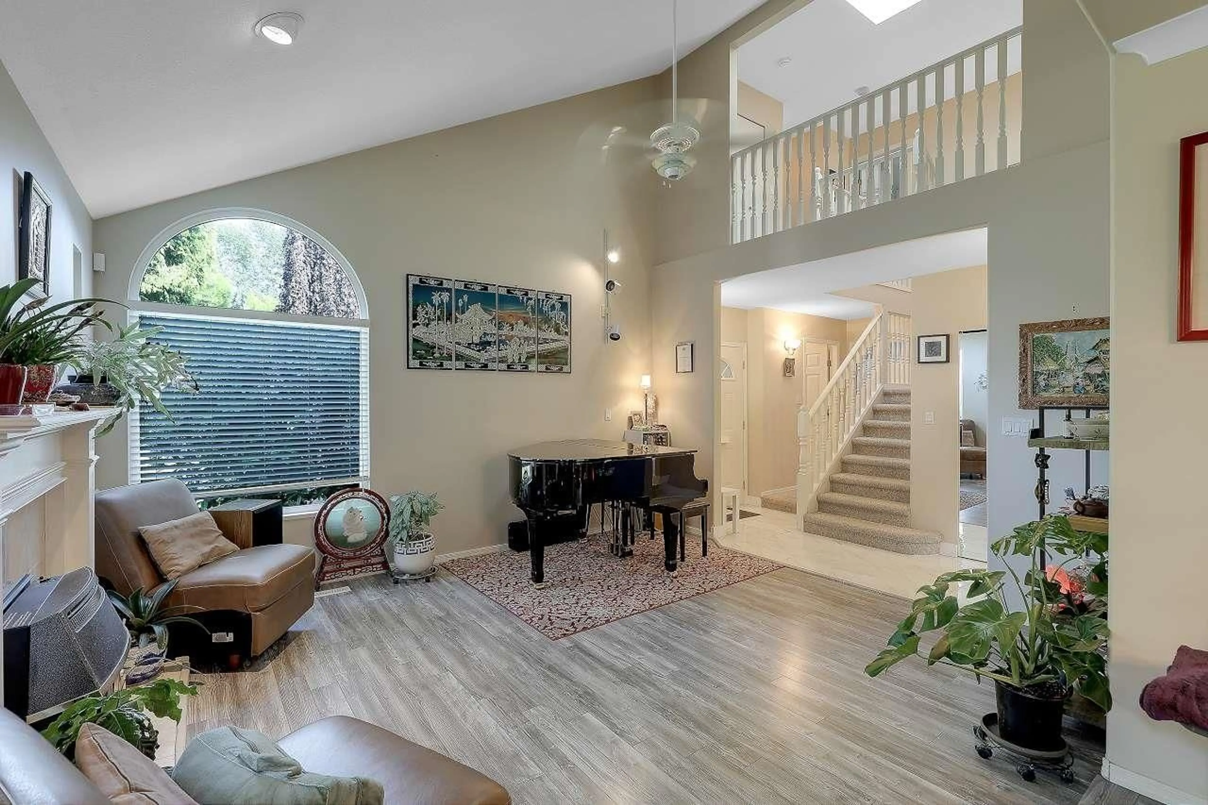 Unknown for 9465 164 STREET, Surrey British Columbia V4N3C8