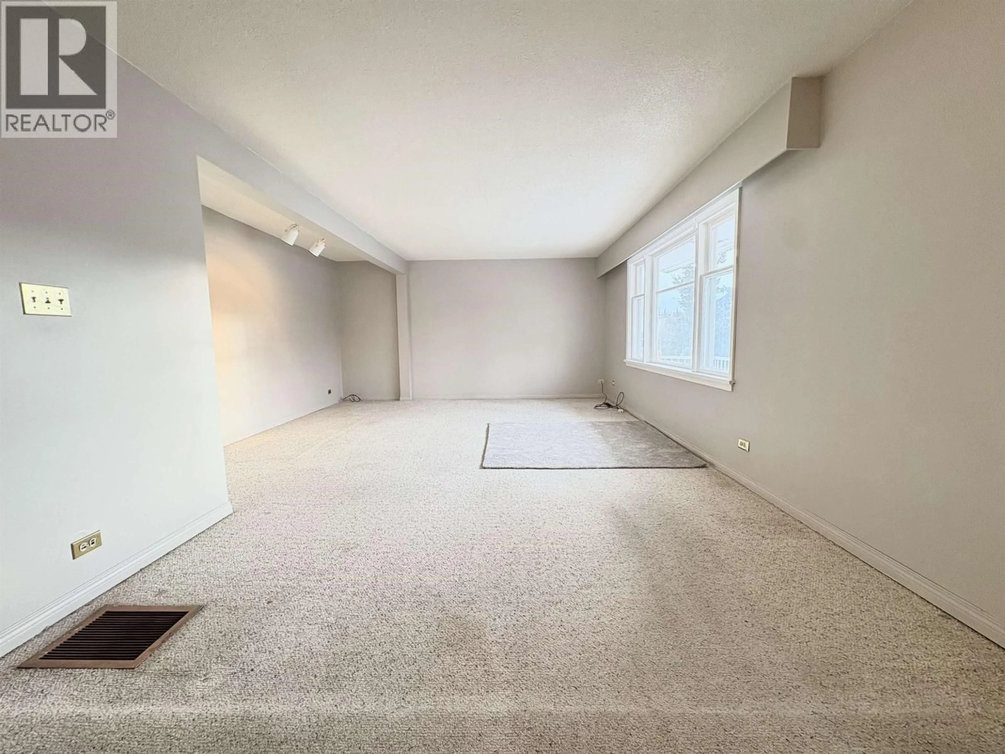 A pic of a room for 734 PRESTON ROAD, Prince George British Columbia V2K1A8