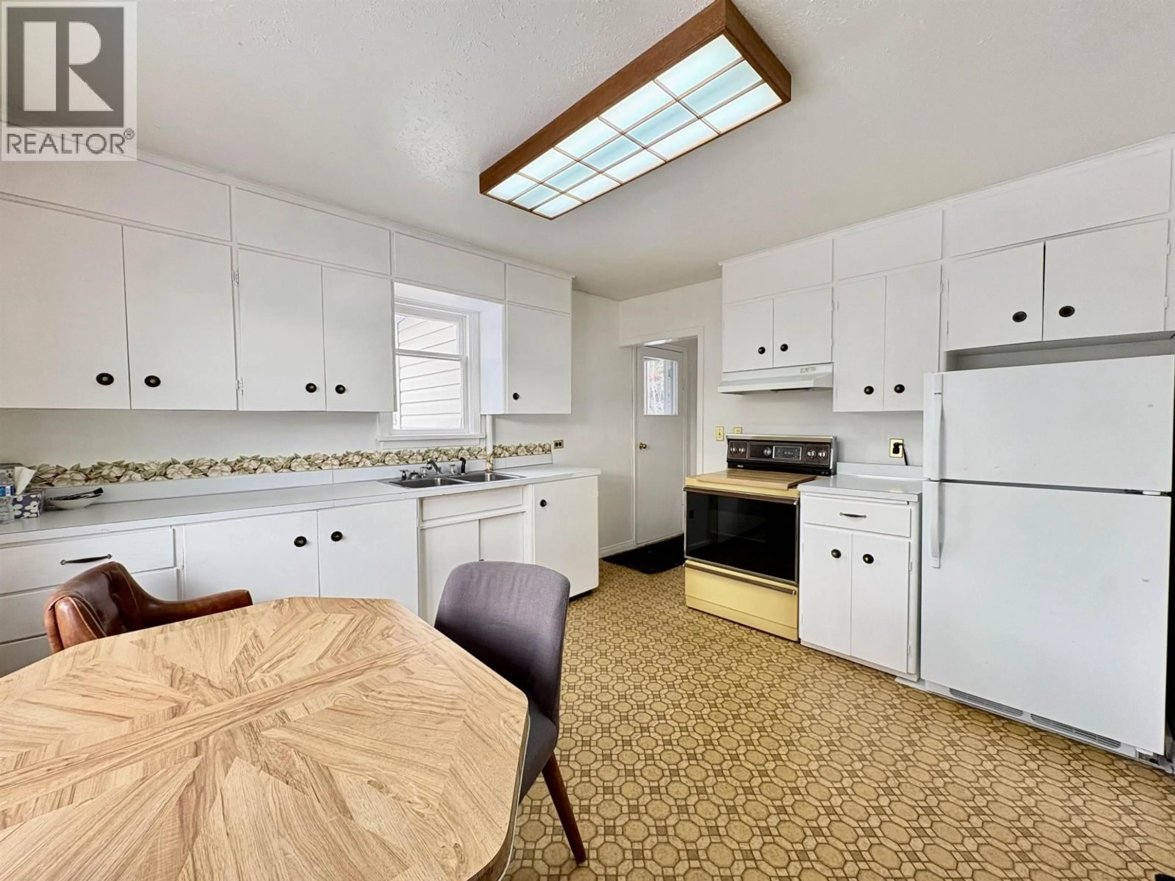 Standard kitchen, ceramic/tile floor for 734 PRESTON ROAD, Prince George British Columbia V2K1A8