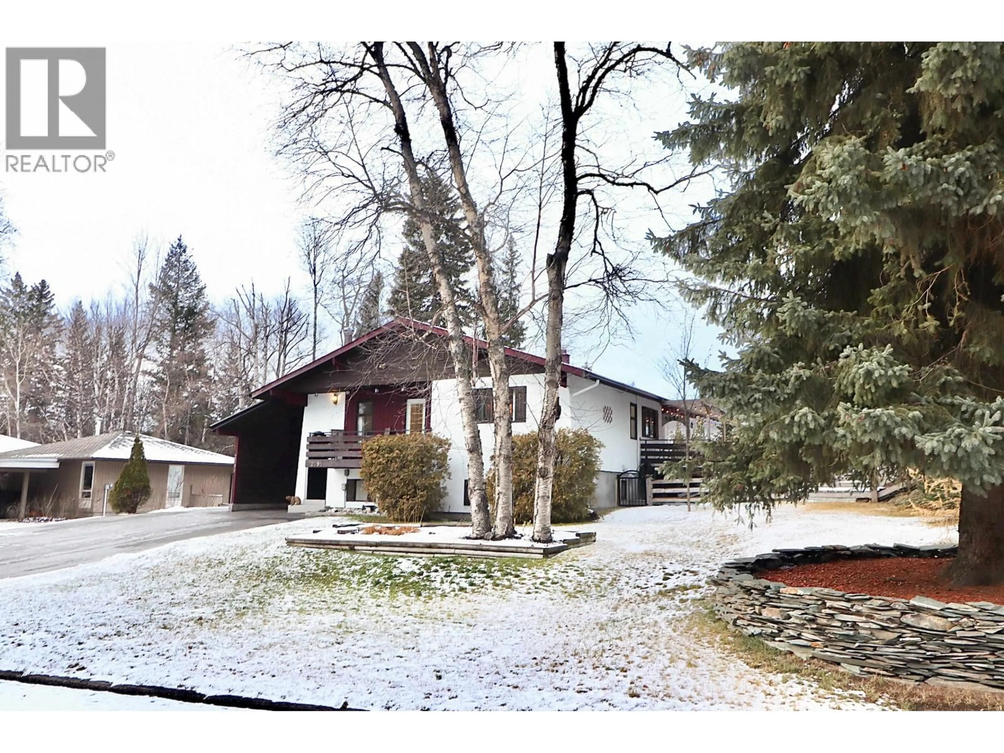 A pic from outside/outdoor area/front of a property/back of a property/a pic from drone, street for 2598 MCGILL CRESCENT, Prince George British Columbia V2N1Z6