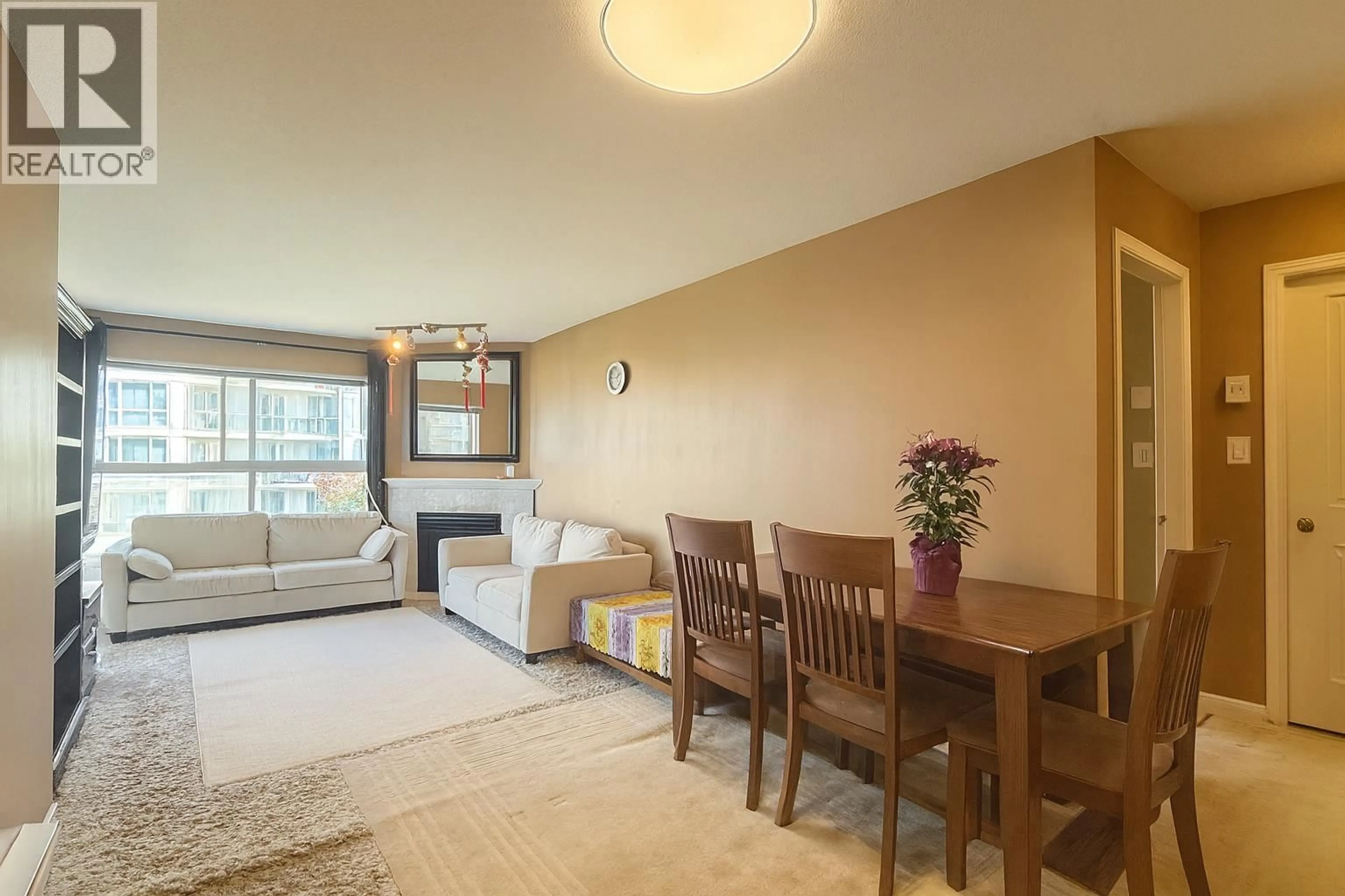 Living room with furniture, unknown for 412 - 5880 DOVER CRESCENT, Richmond British Columbia V7C5P5