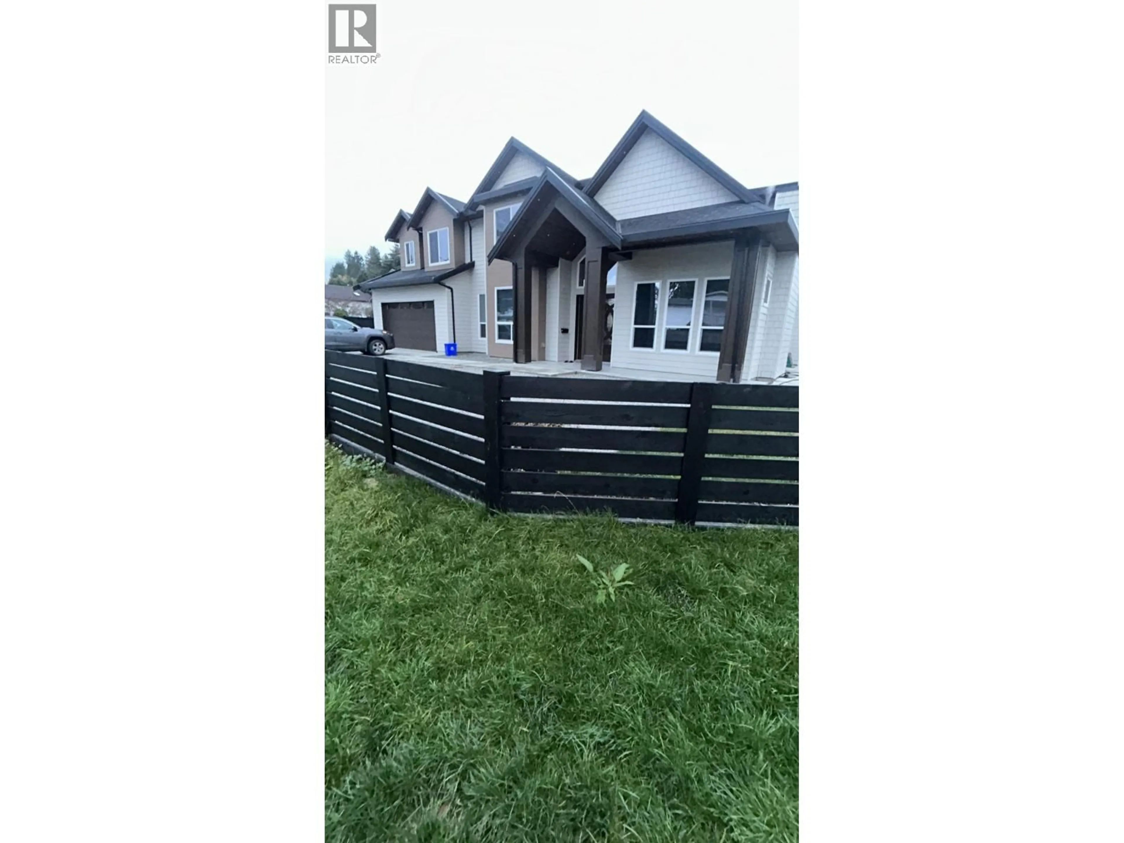 A pic from outside/outdoor area/front of a property/back of a property/a pic from drone, street for 21010 119 AVENUE, Maple Ridge British Columbia V2X7N7