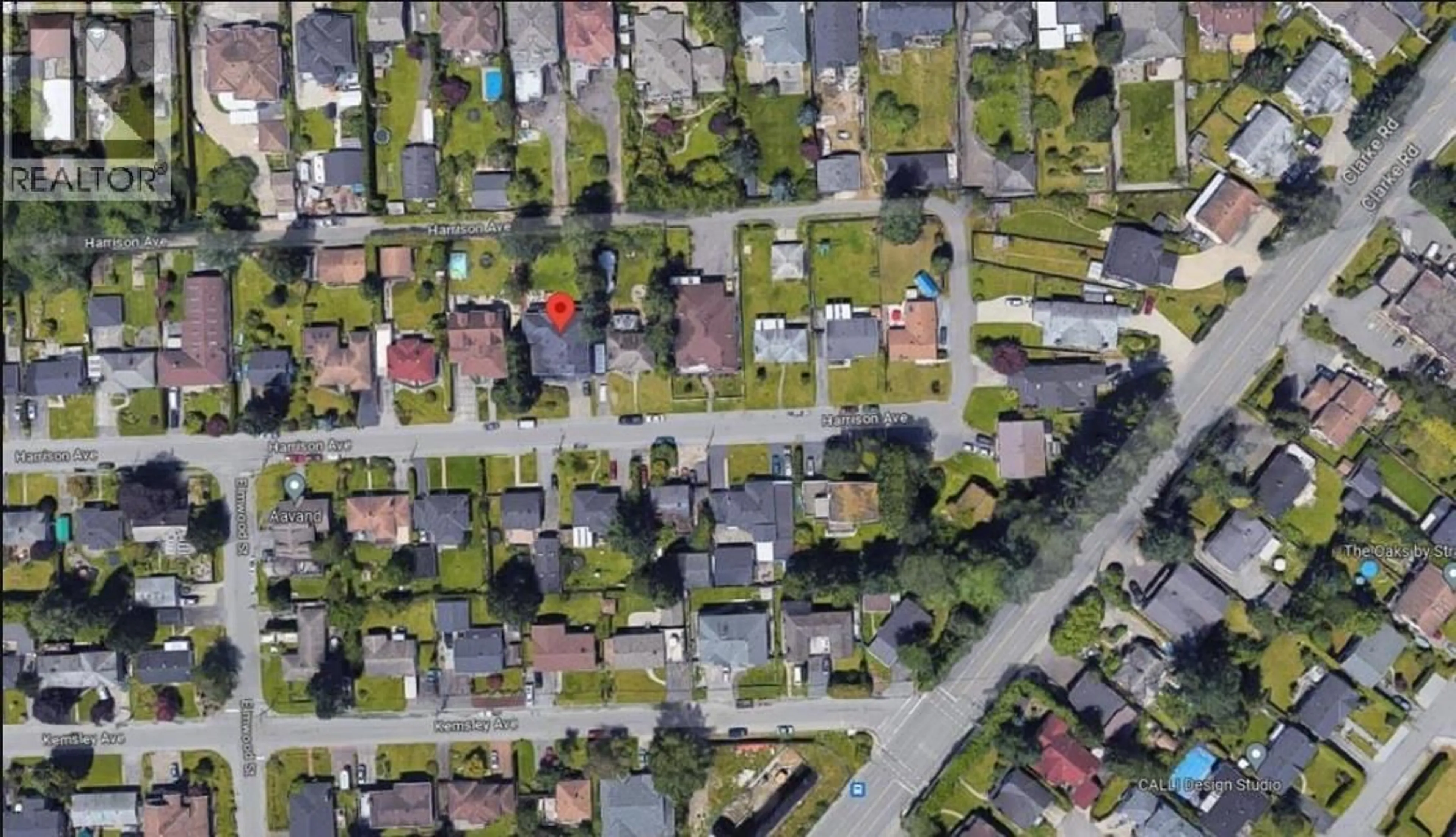 A pic from outside/outdoor area/front of a property/back of a property/a pic from drone, street for 635 HARRISON AVENUE, Coquitlam British Columbia V3J3Z6