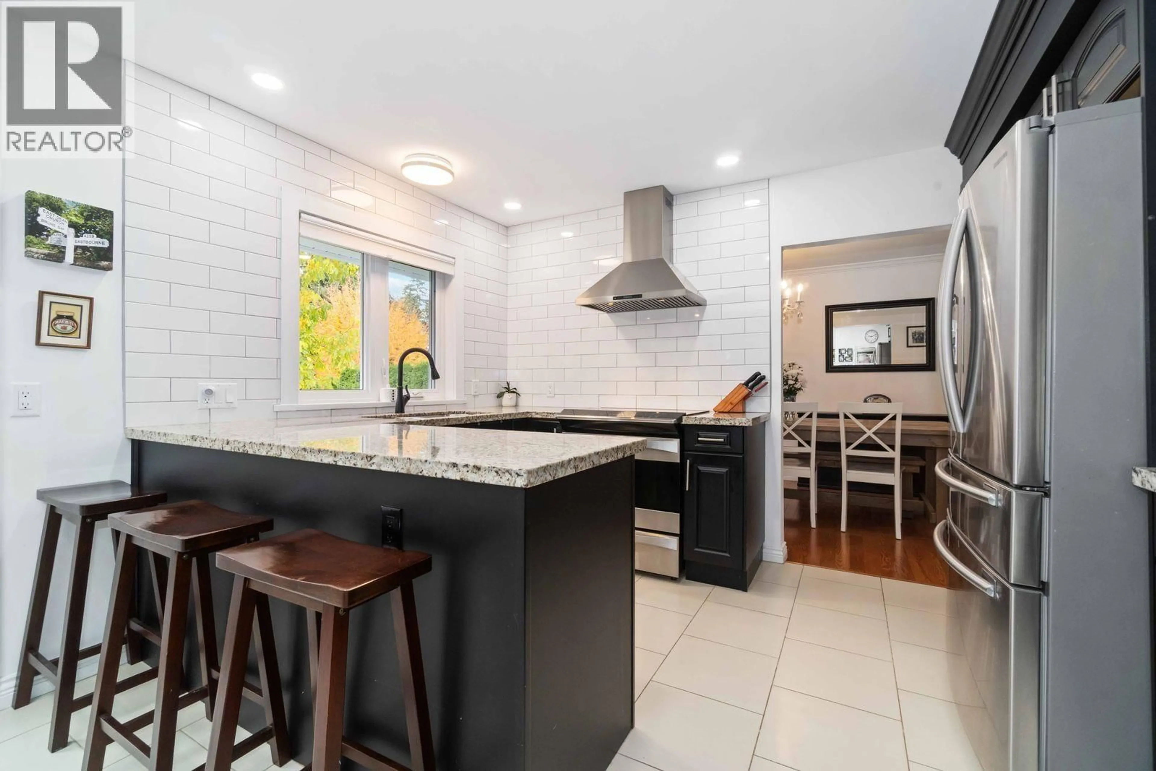 Open concept kitchen, ceramic/tile floor for 660 GATENSBURY STREET, Coquitlam British Columbia V3J5G8