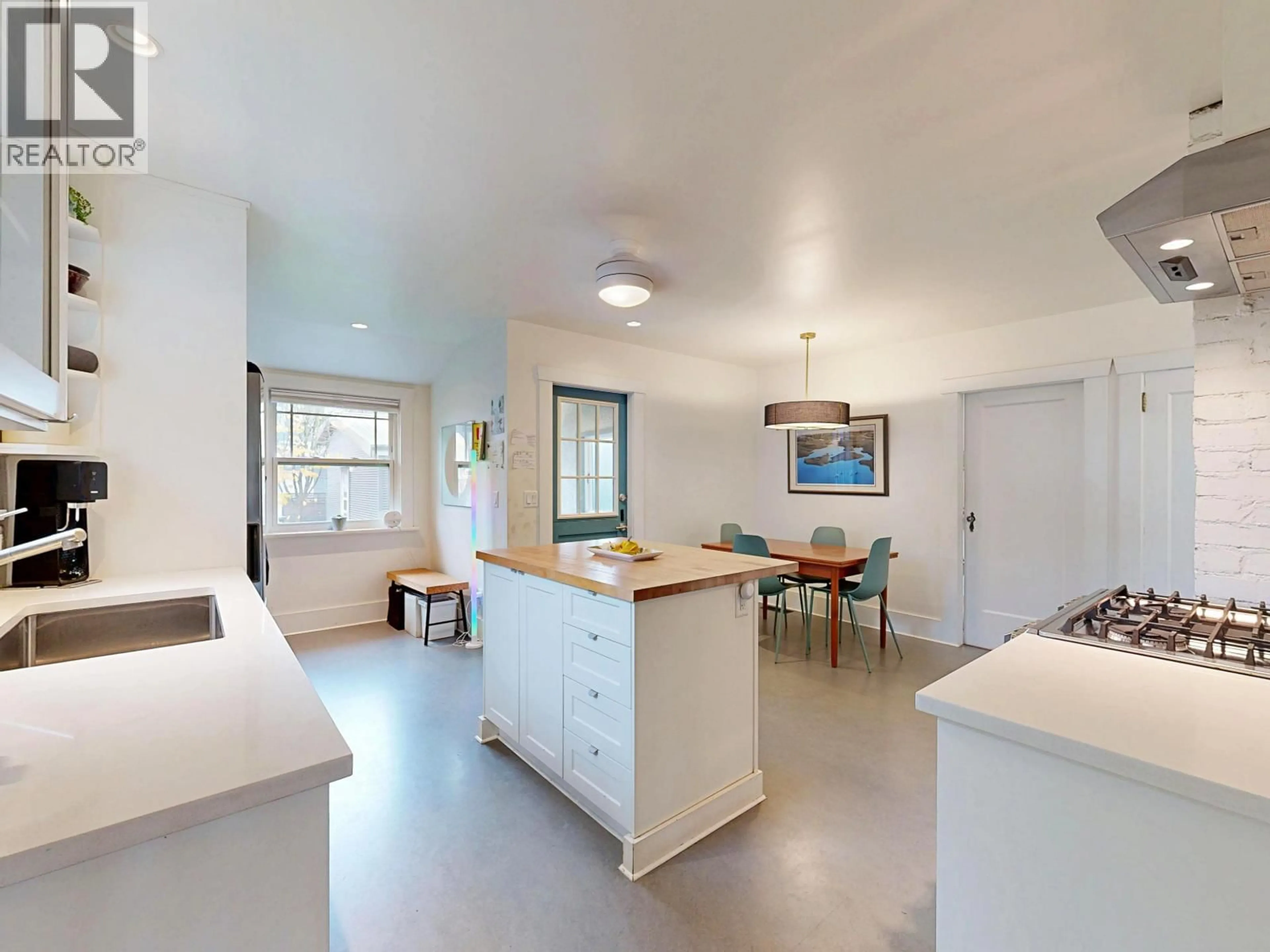 Open concept kitchen, unknown for 2640 MCGILL STREET, Vancouver British Columbia V5K1H3