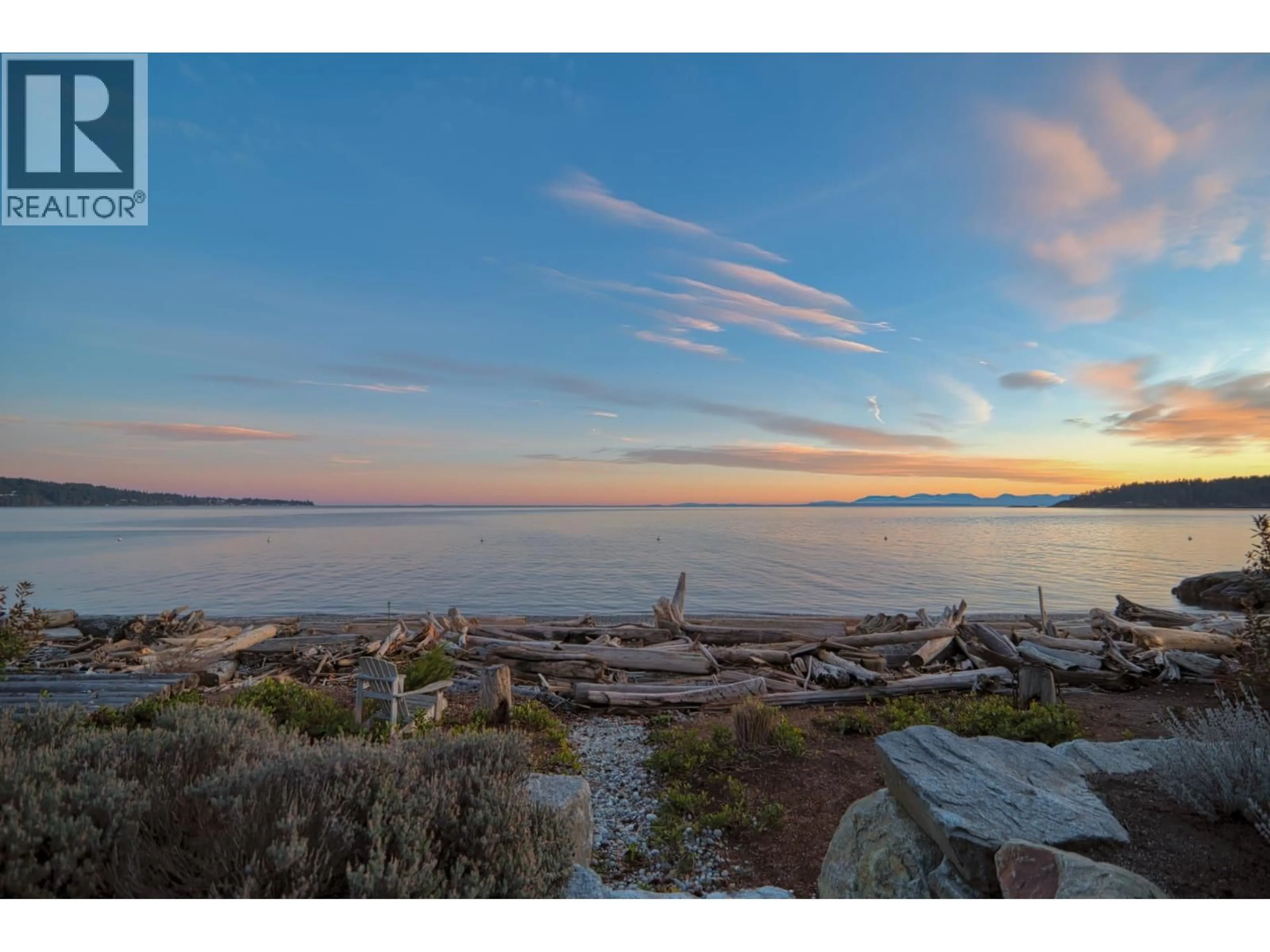 A pic from outside/outdoor area/front of a property/back of a property/a pic from drone, water/lake/river/ocean view for 6035 SILVERSTONE LANE, Sechelt British Columbia V7Z0T8