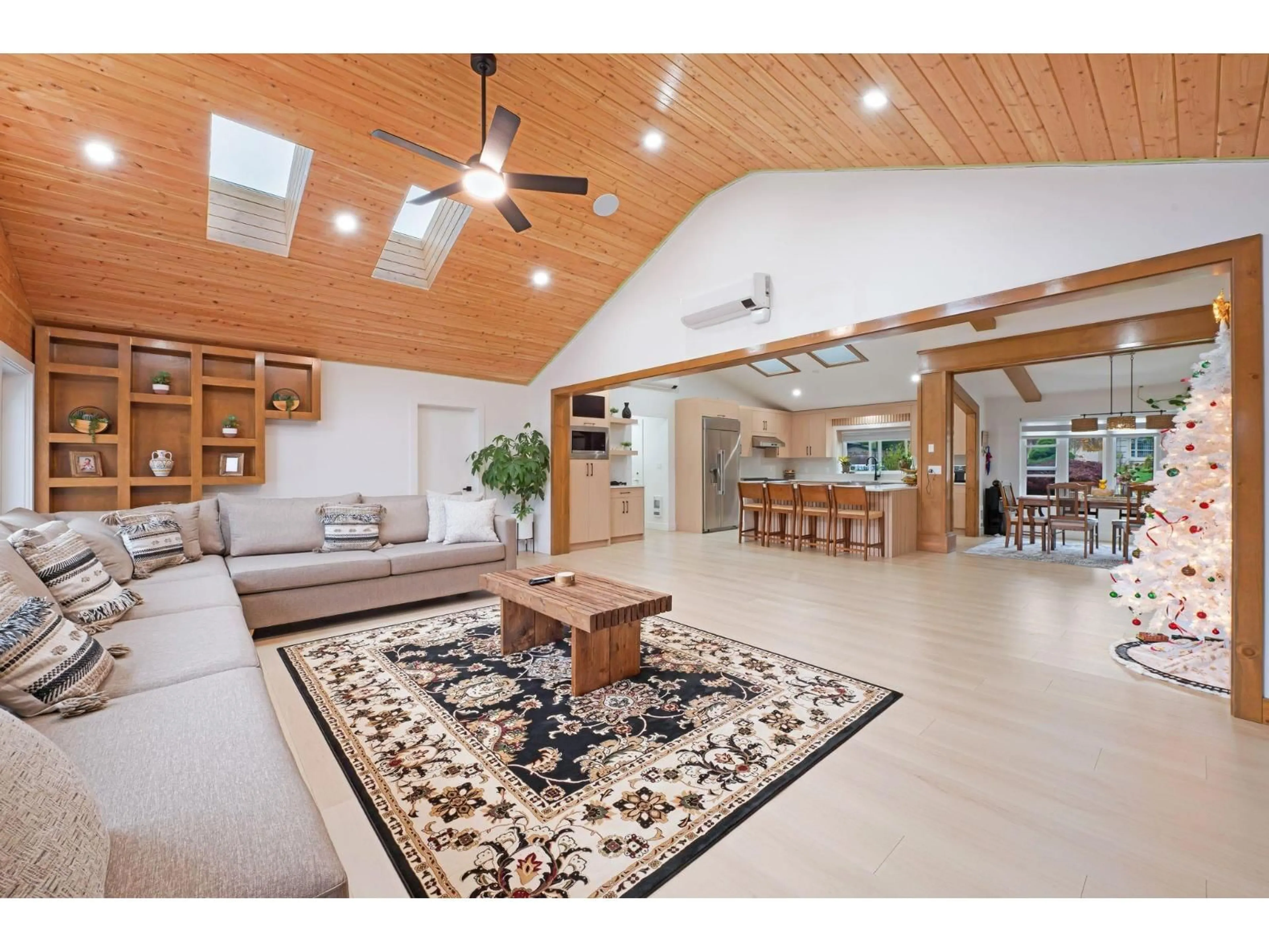 Unknown for 15435 KILLARNEY PLACE, Surrey British Columbia V3S7G9