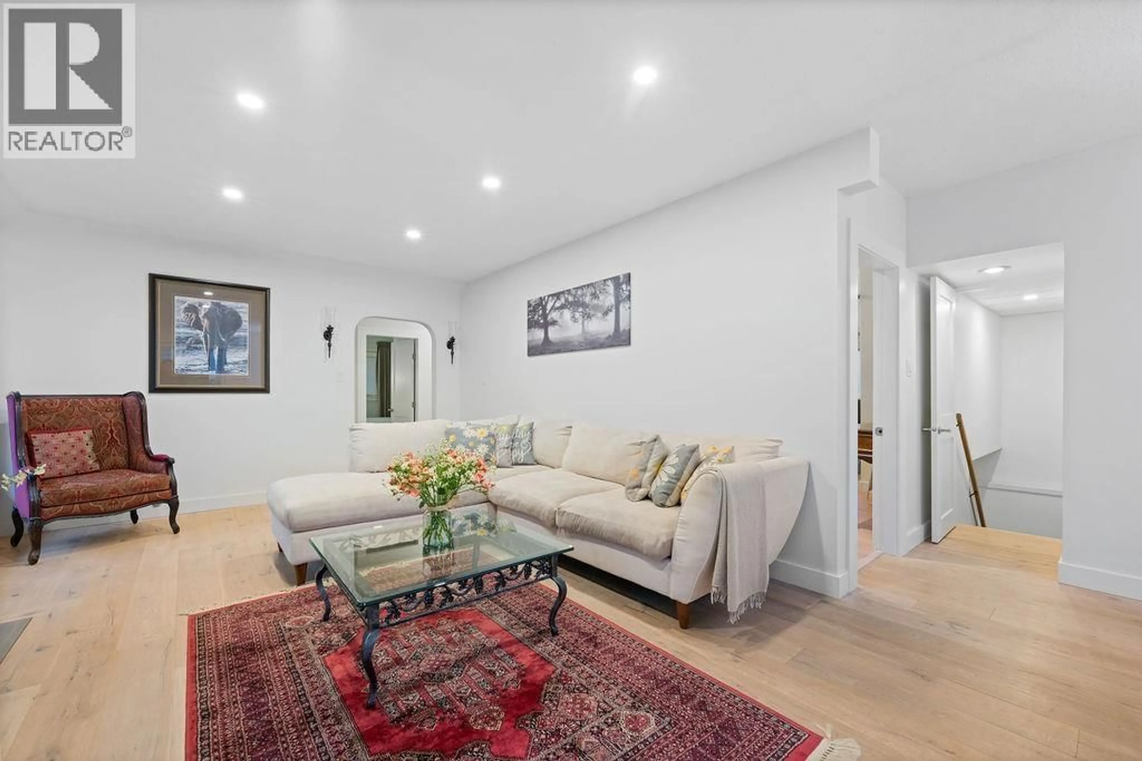 Living room with furniture, unknown for 1436 GRAND BOULEVARD, North Vancouver British Columbia V7L3X7