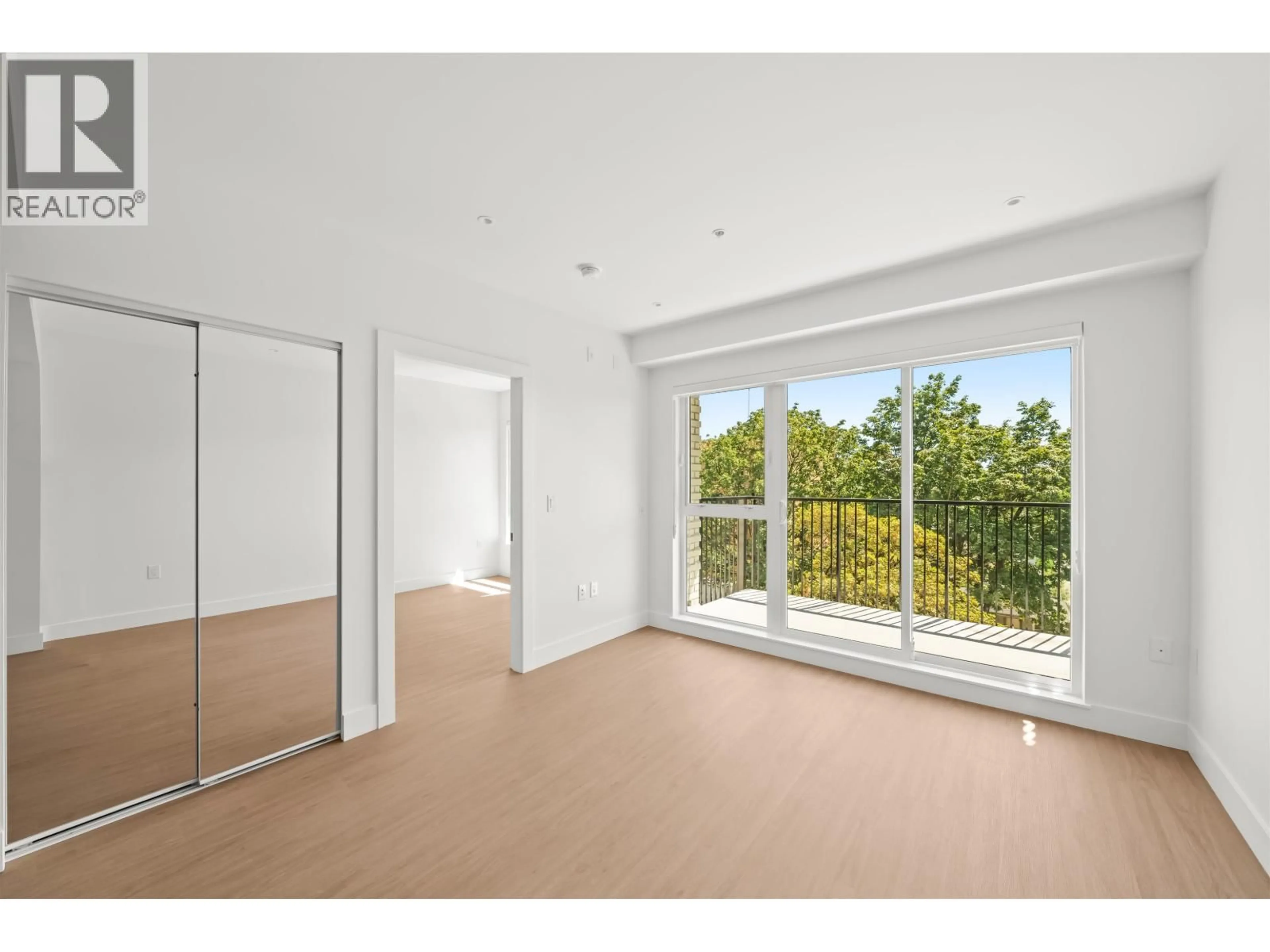 A pic of a room for 505 - 2235 BROADWAY, Vancouver British Columbia V5N0J5