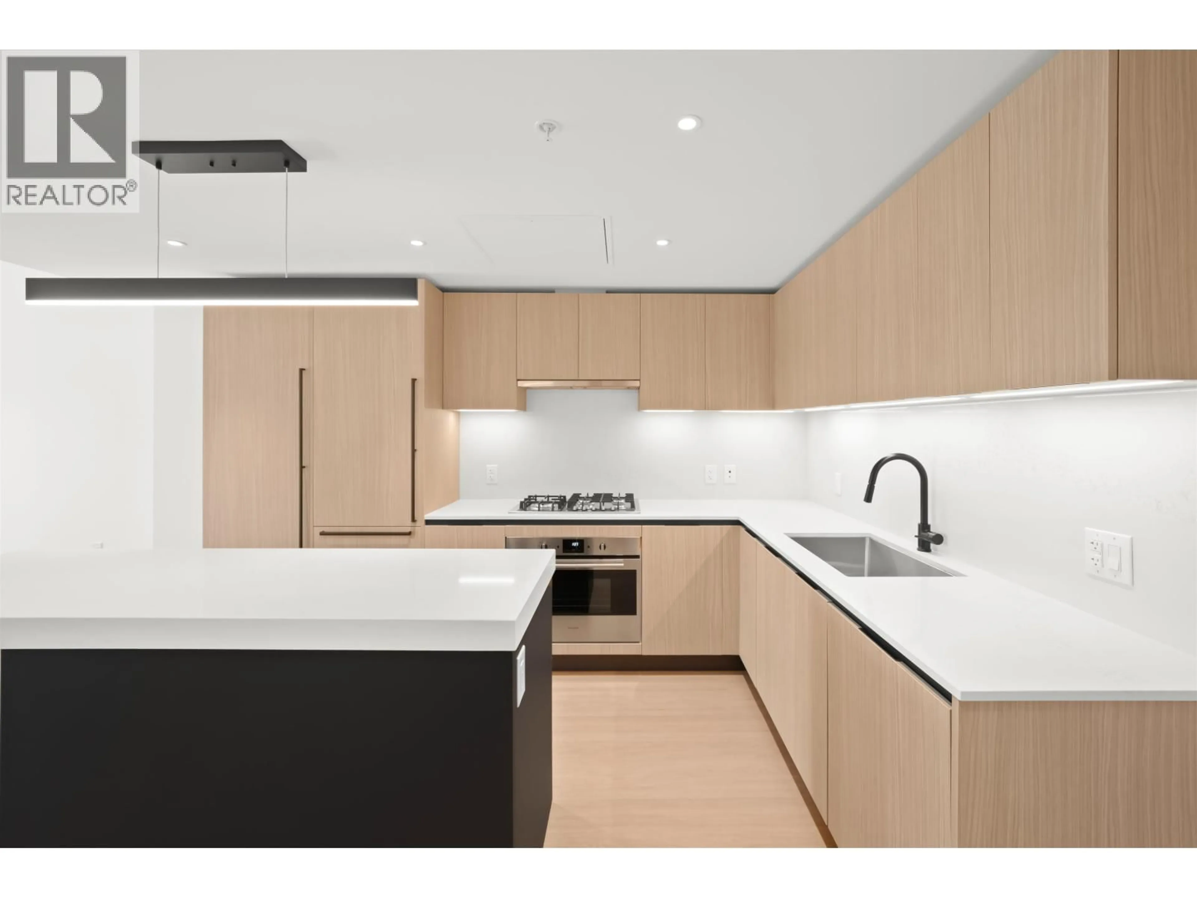 Standard kitchen, unknown for 505 - 2235 BROADWAY, Vancouver British Columbia V5N0J5