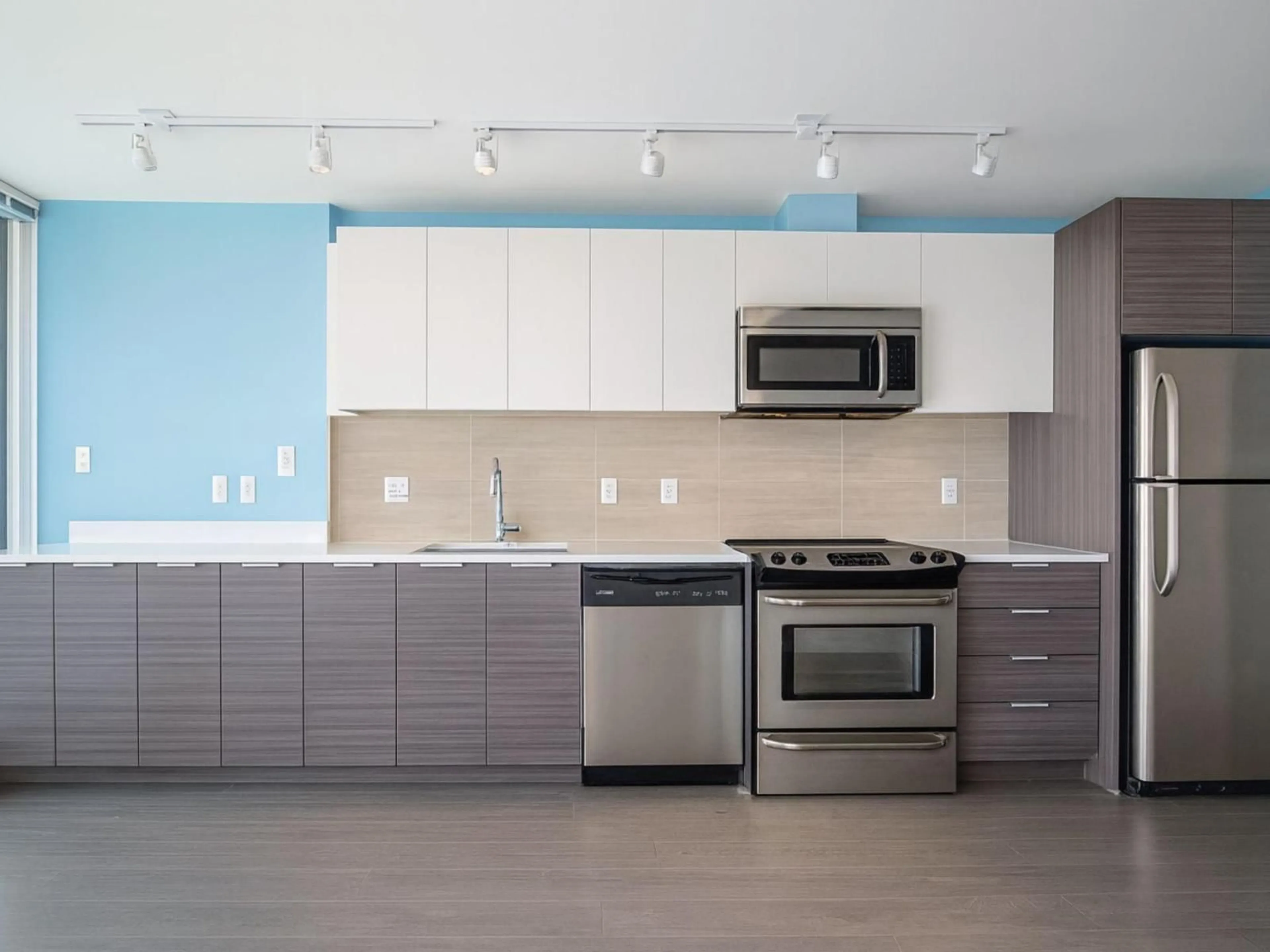 Unknown for 606 - 13303 CENTRAL AVENUE, Surrey British Columbia V3T0K6