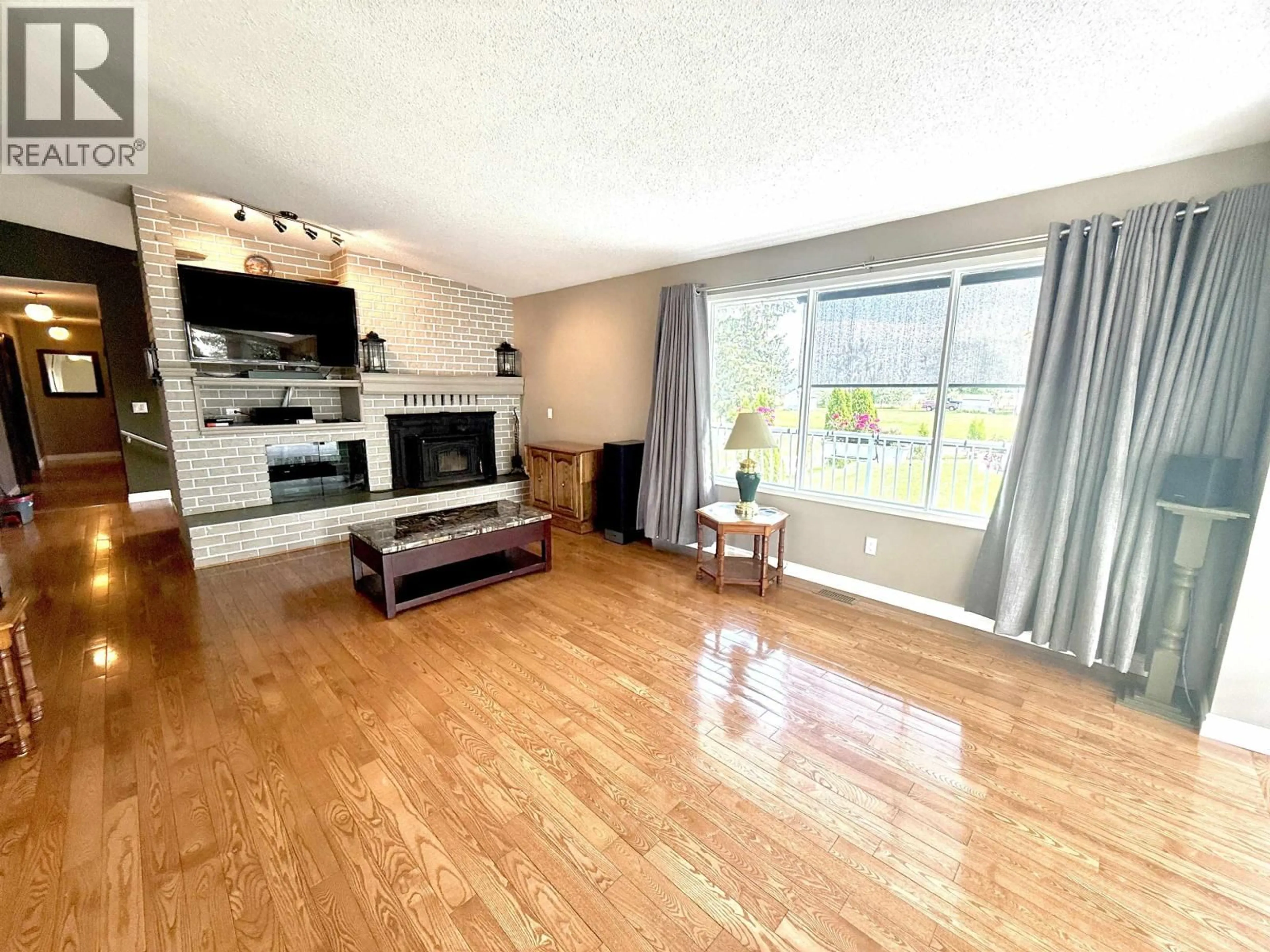 A pic of a room for 16795 HART HIGHWAY, Salmon Valley British Columbia V2K5X5