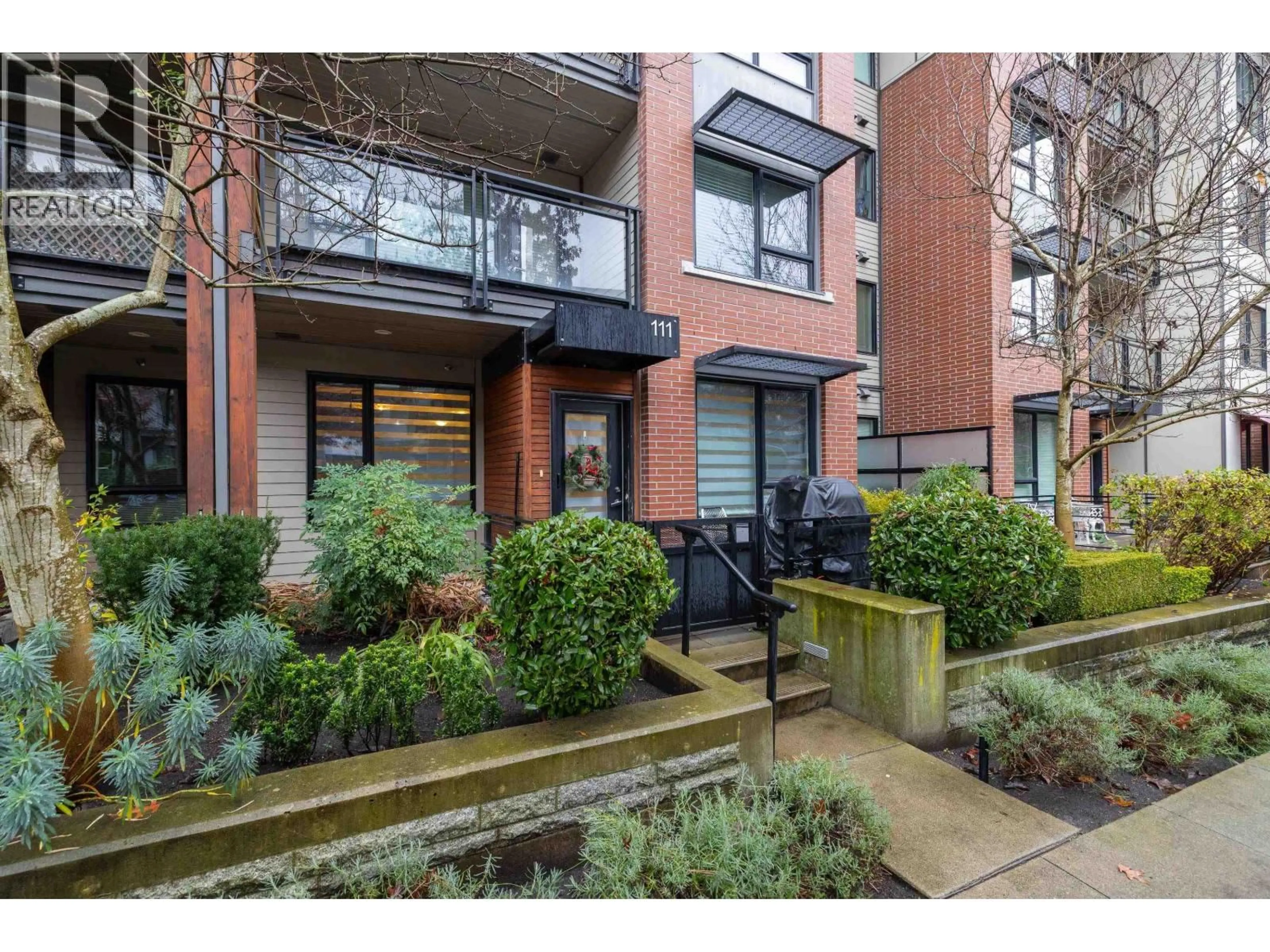 Patio, street for 111 - 3133 RIVERWALK AVENUE, Vancouver British Columbia V5S0A7