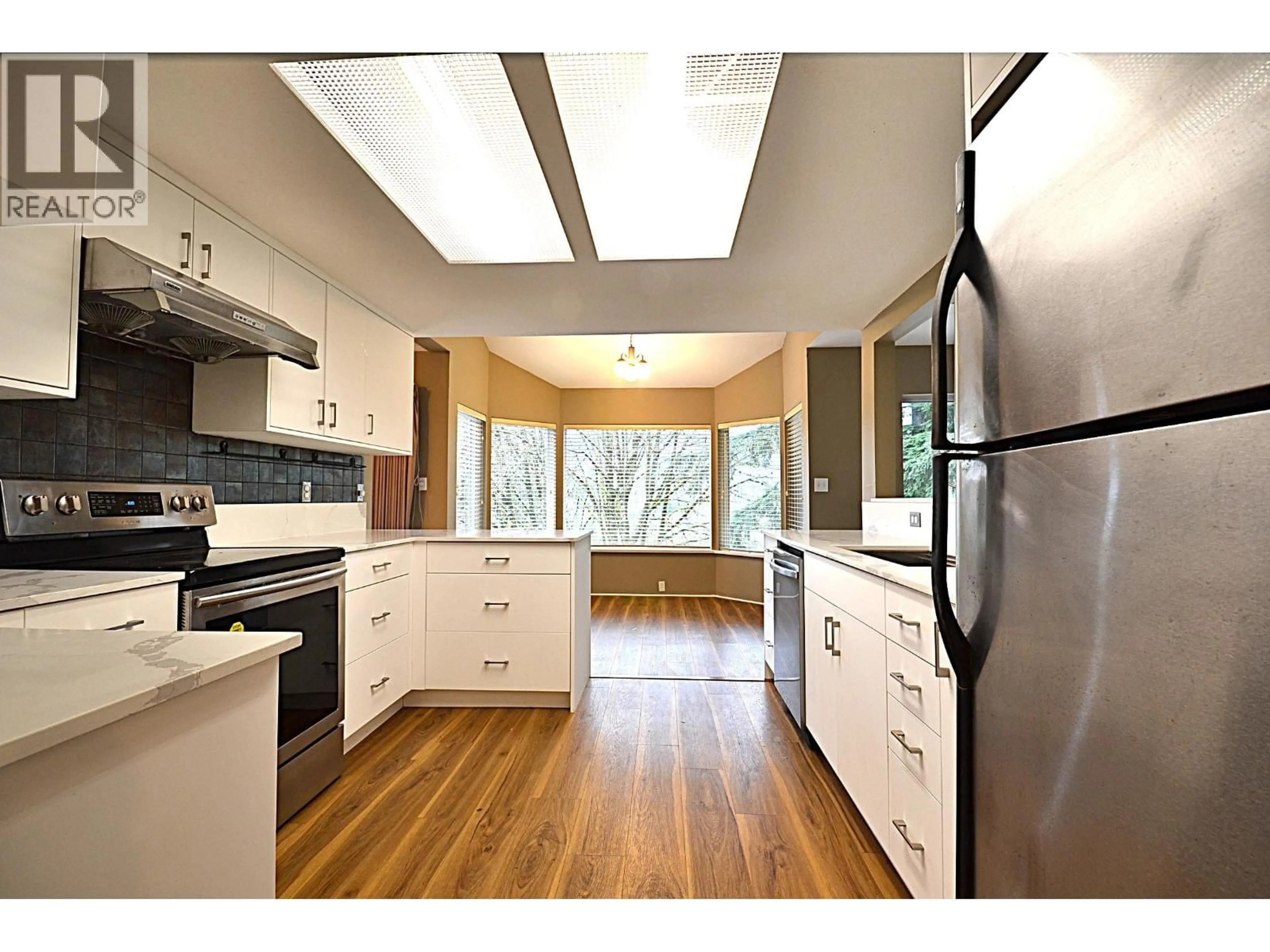 Open concept kitchen, unknown for 1092 CORONA CRESCENT, Coquitlam British Columbia V3J7J3