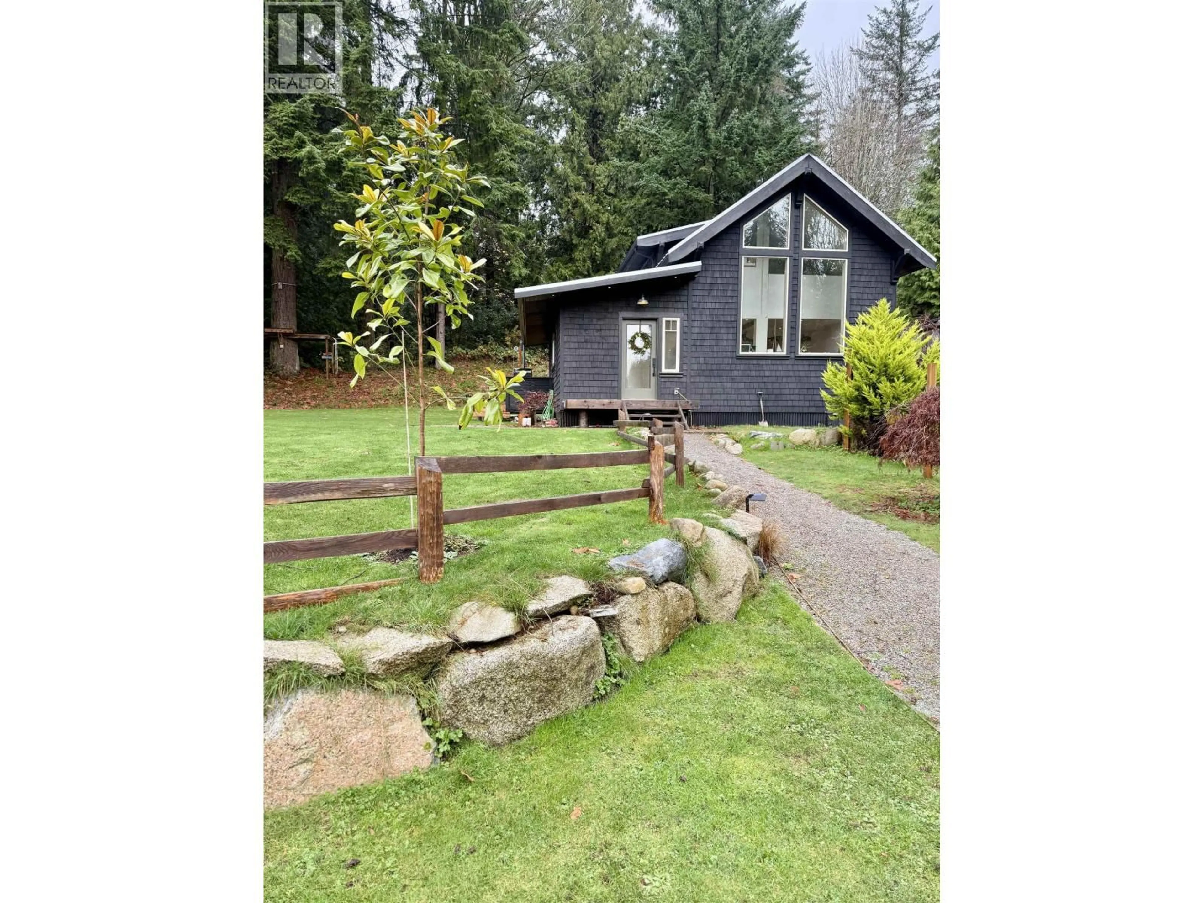 Shed for 962 CEMETERY ROAD, Gibsons British Columbia V0N1V7