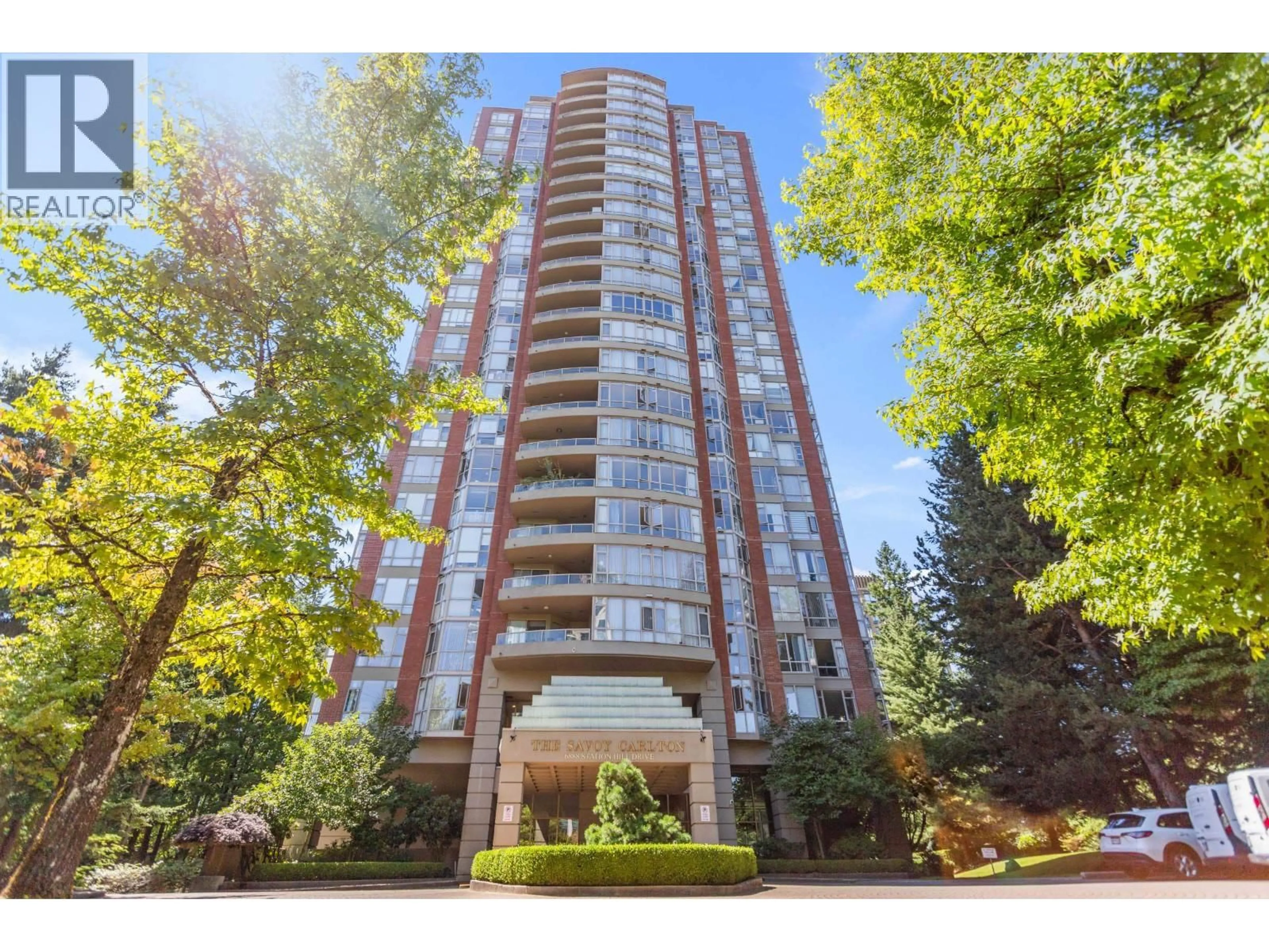 Indoor foyer for 2005 - 6888 STATION HILL DRIVE, Burnaby British Columbia V3N4X5