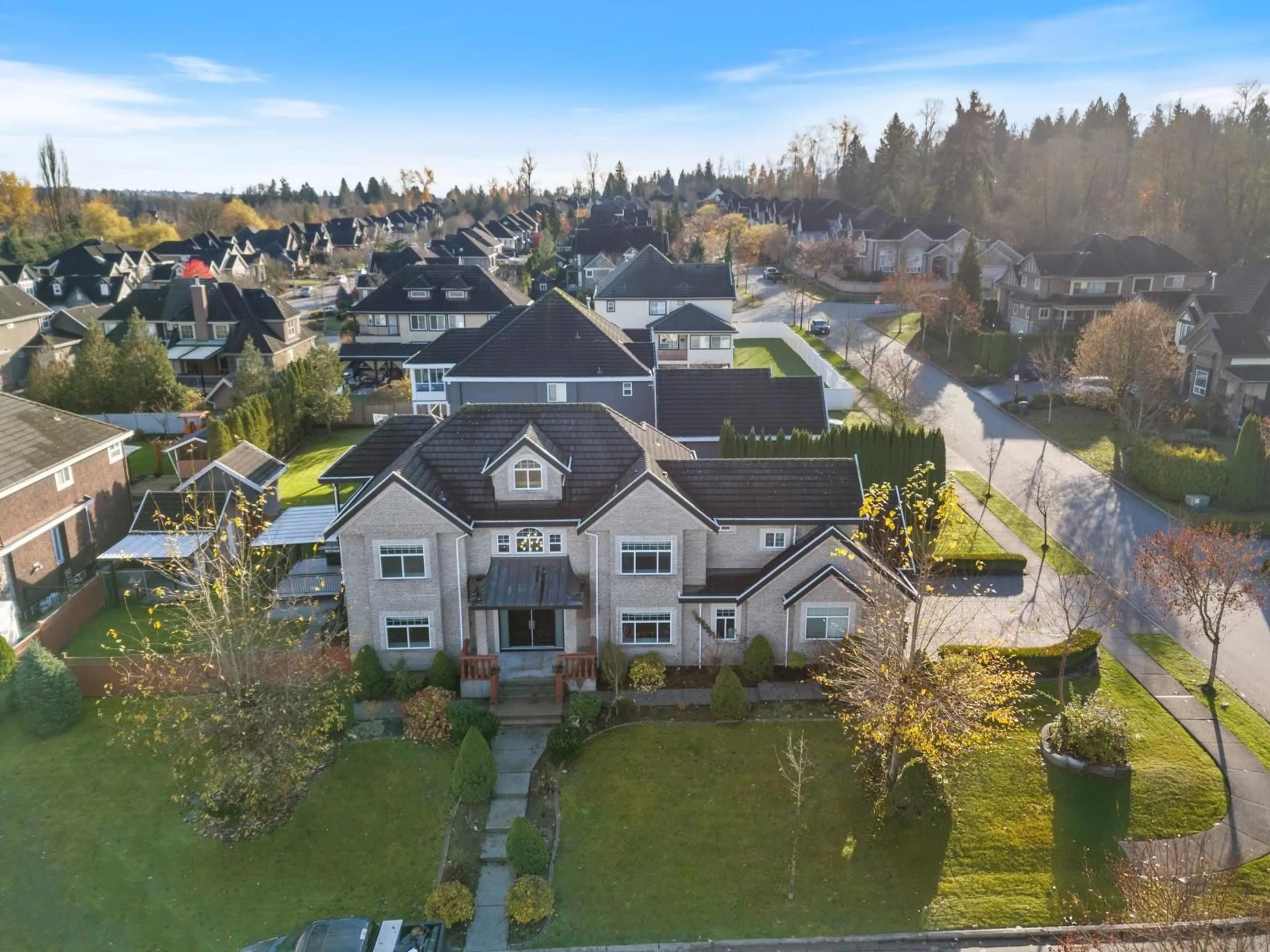 A pic from outside/outdoor area/front of a property/back of a property/a pic from drone, unknown for 17120 85A AVENUE, Surrey British Columbia V4N0B1