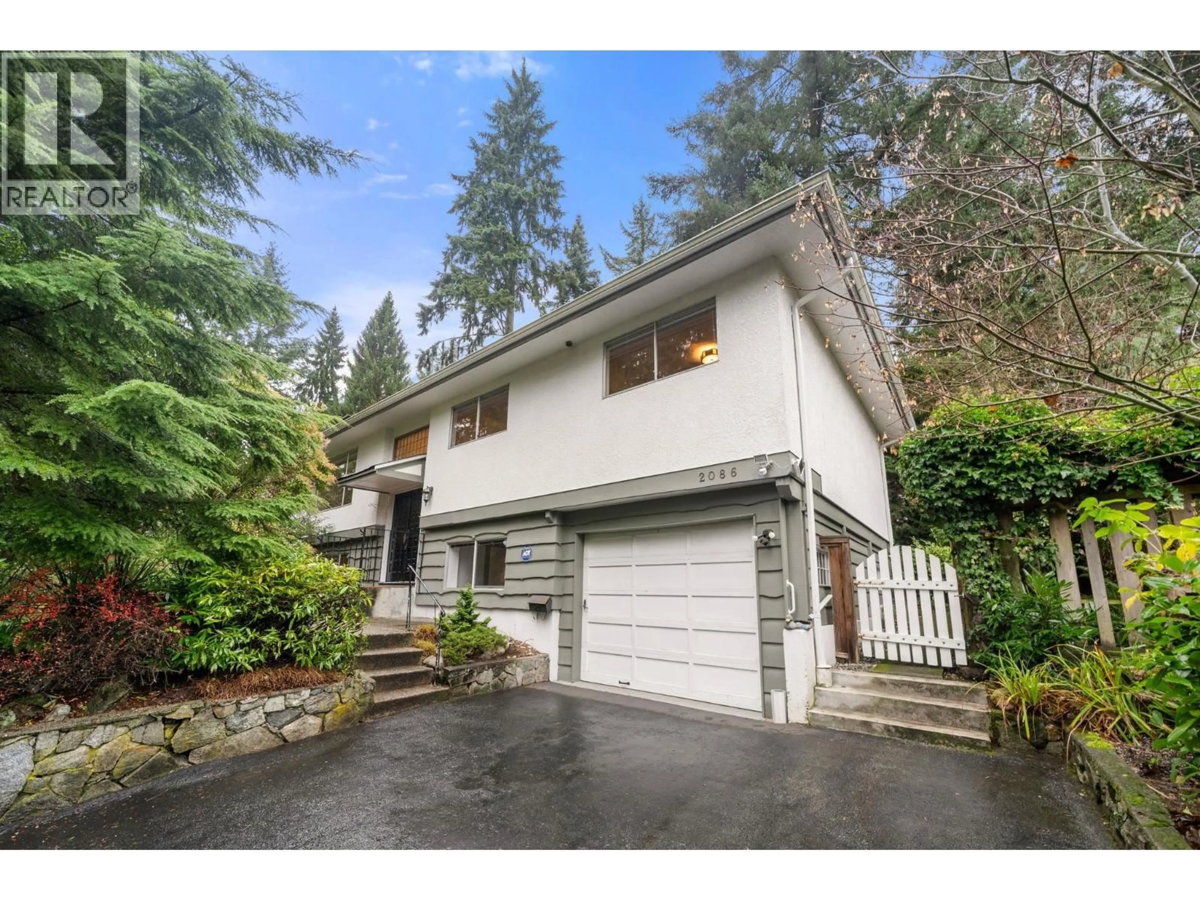 Unknown for 2086 TOMPKINS CRESCENT, North Vancouver British Columbia V7H2C8