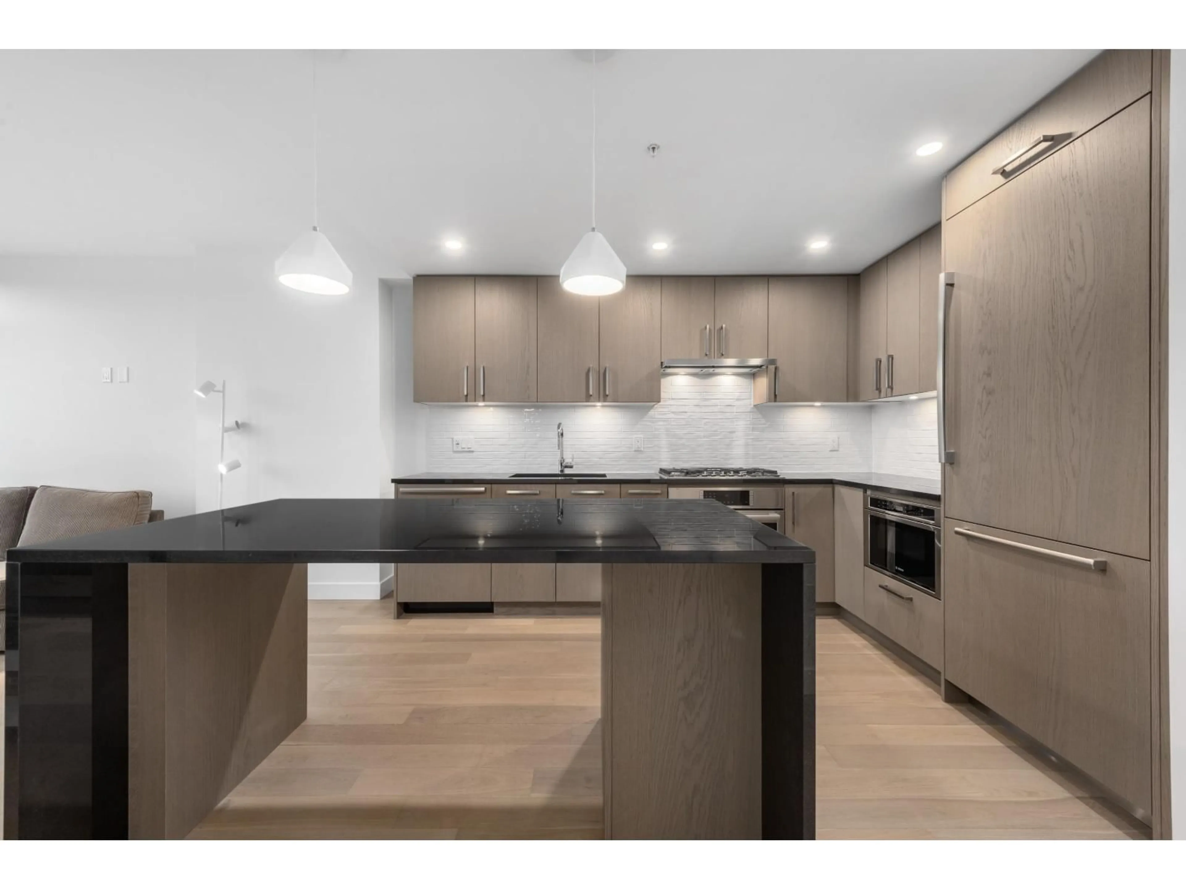 Open concept kitchen, unknown for 403 - 1588 JOHNSTON ROAD, White Rock British Columbia V4B0C5