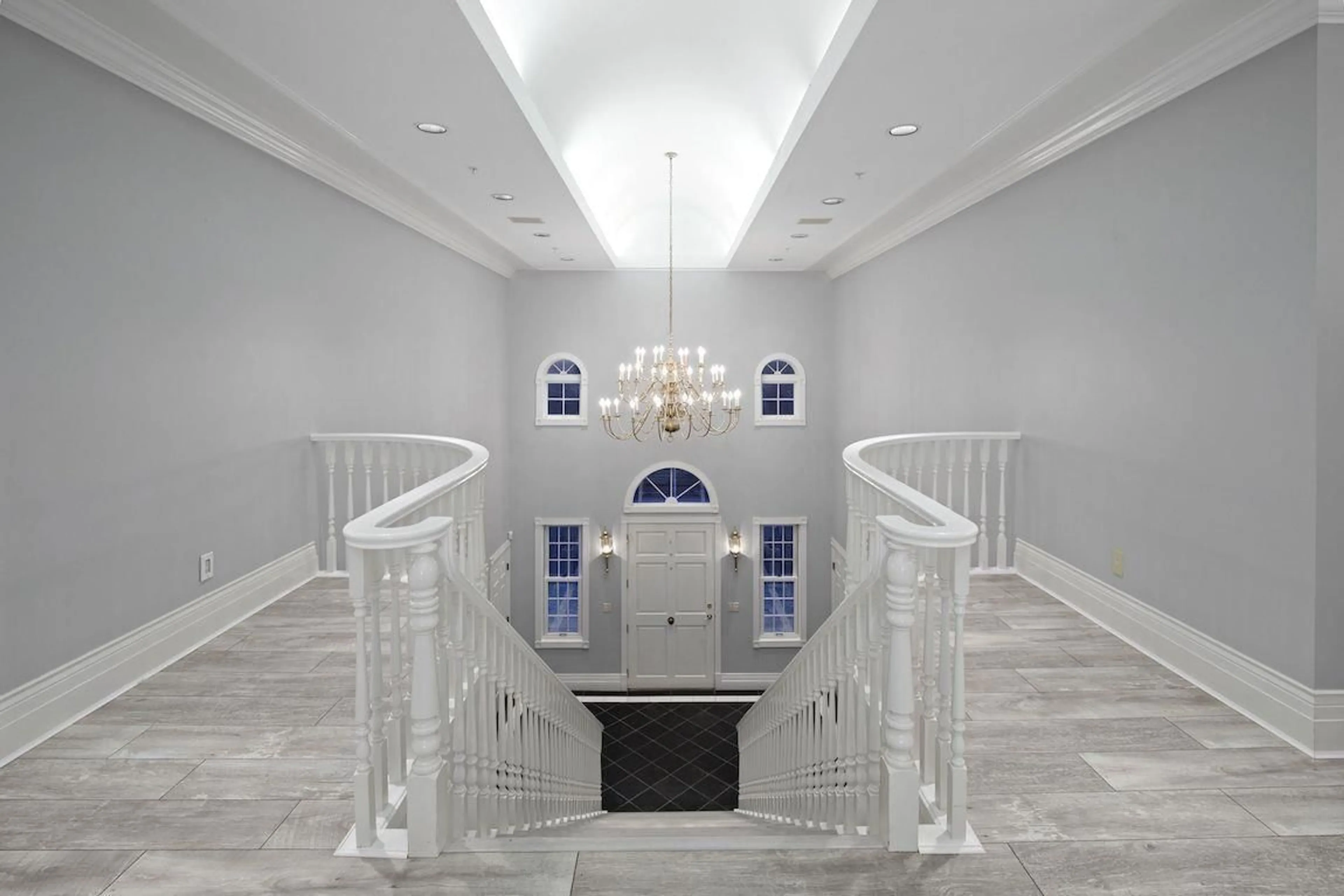 Indoor foyer for 558 248 STREET, Langley British Columbia V4W2H2