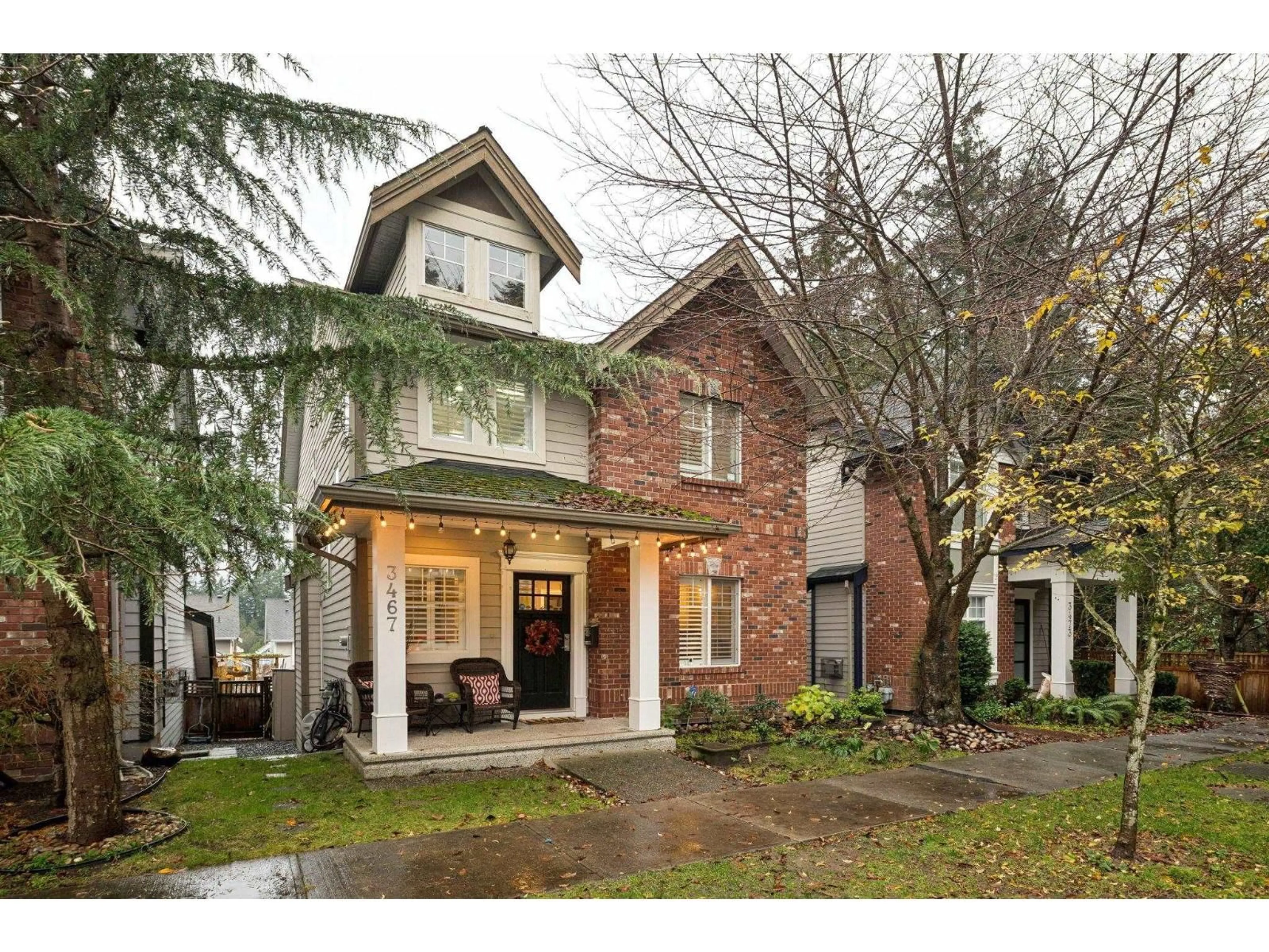 Home with brick exterior material, street for 3467 148A STREET, Surrey British Columbia V4P0B9