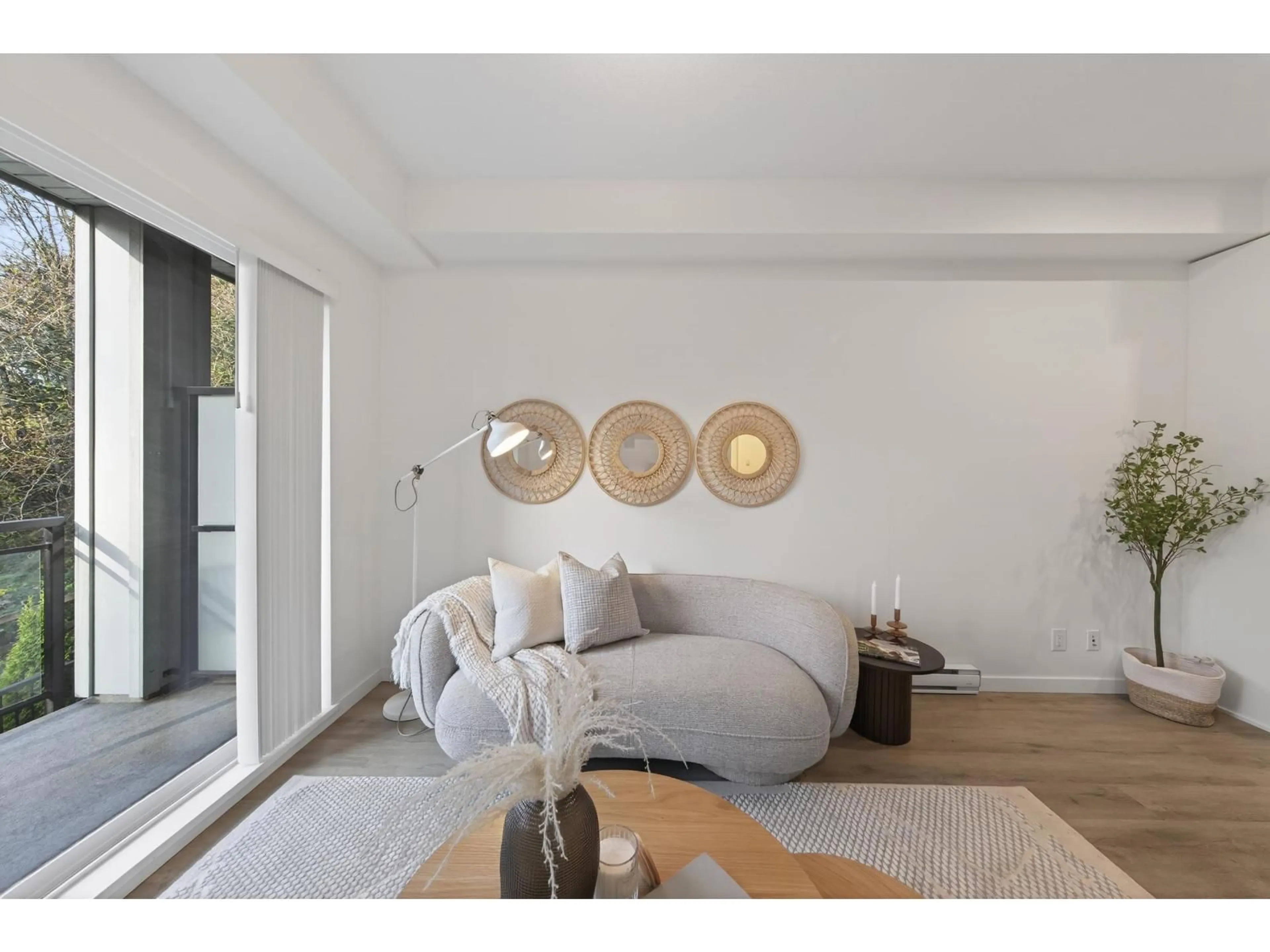 Living room with furniture, unknown for B208 - 20087 68 AVENUE, Langley British Columbia V2Y0Y3