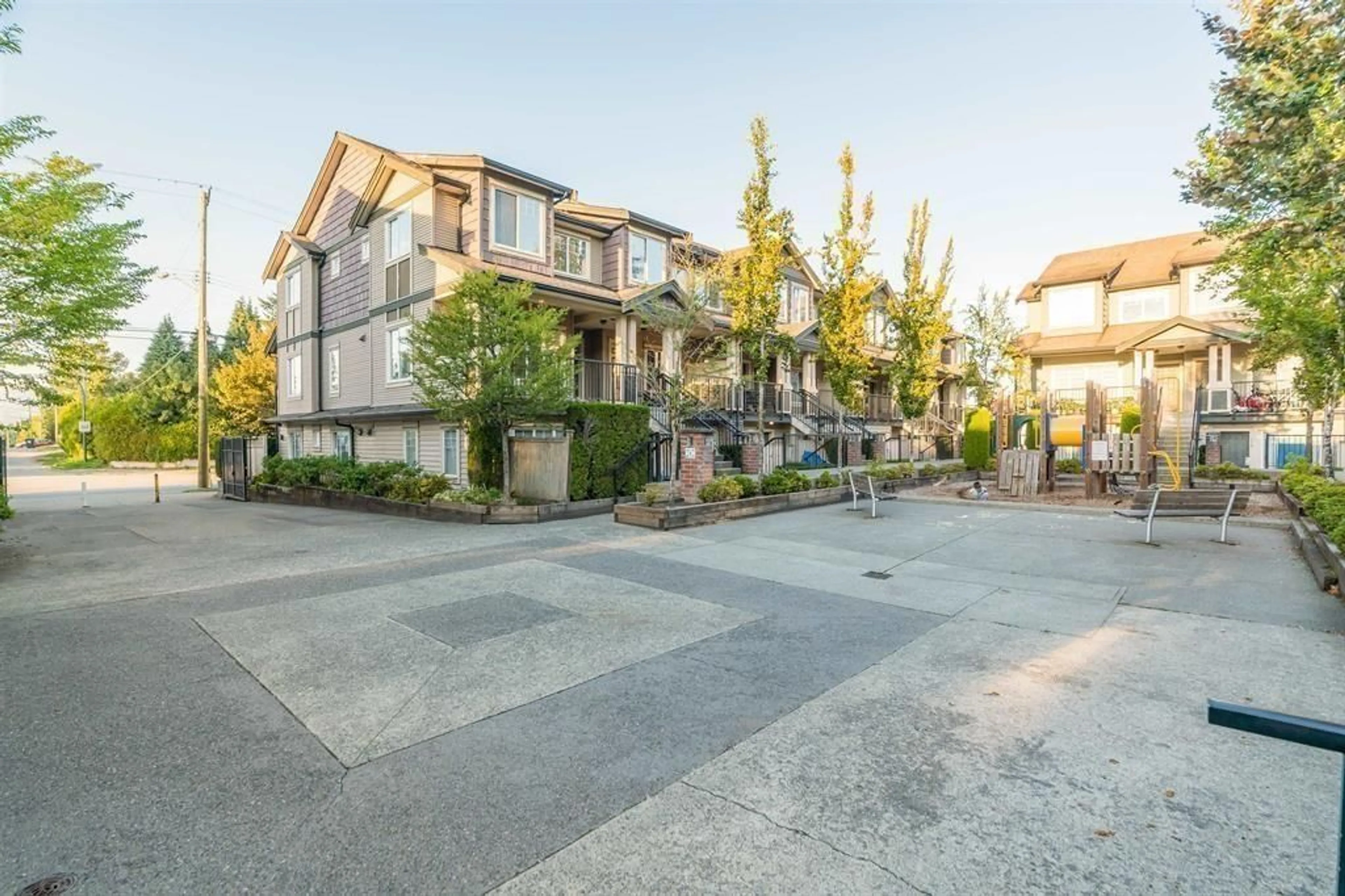 Patio, street for 112 - 13958 108 AVENUE, Surrey British Columbia V3T0B4