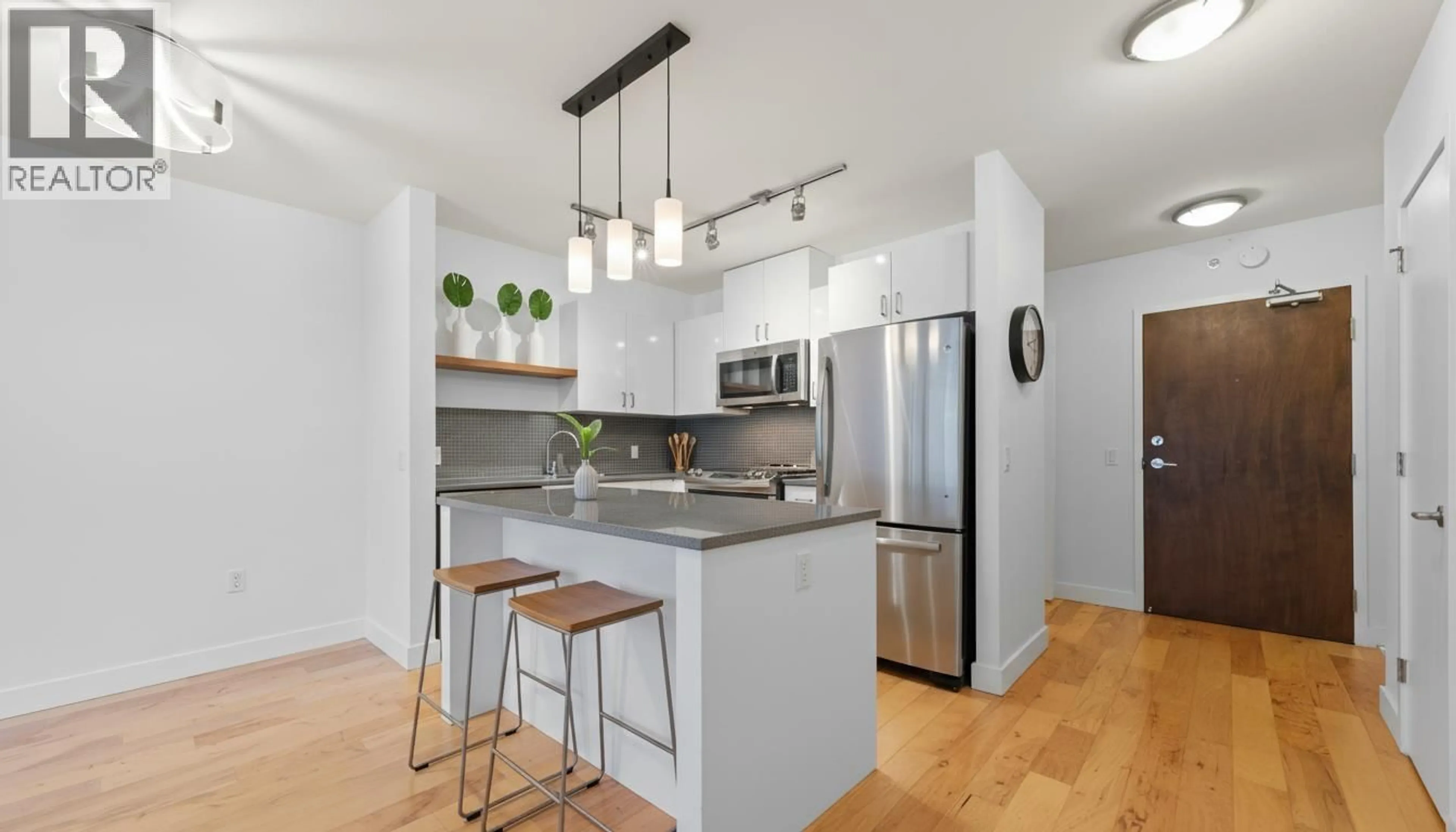 Open concept kitchen, unknown for 805 - 175 1ST STREET, North Vancouver British Columbia V7M3N9