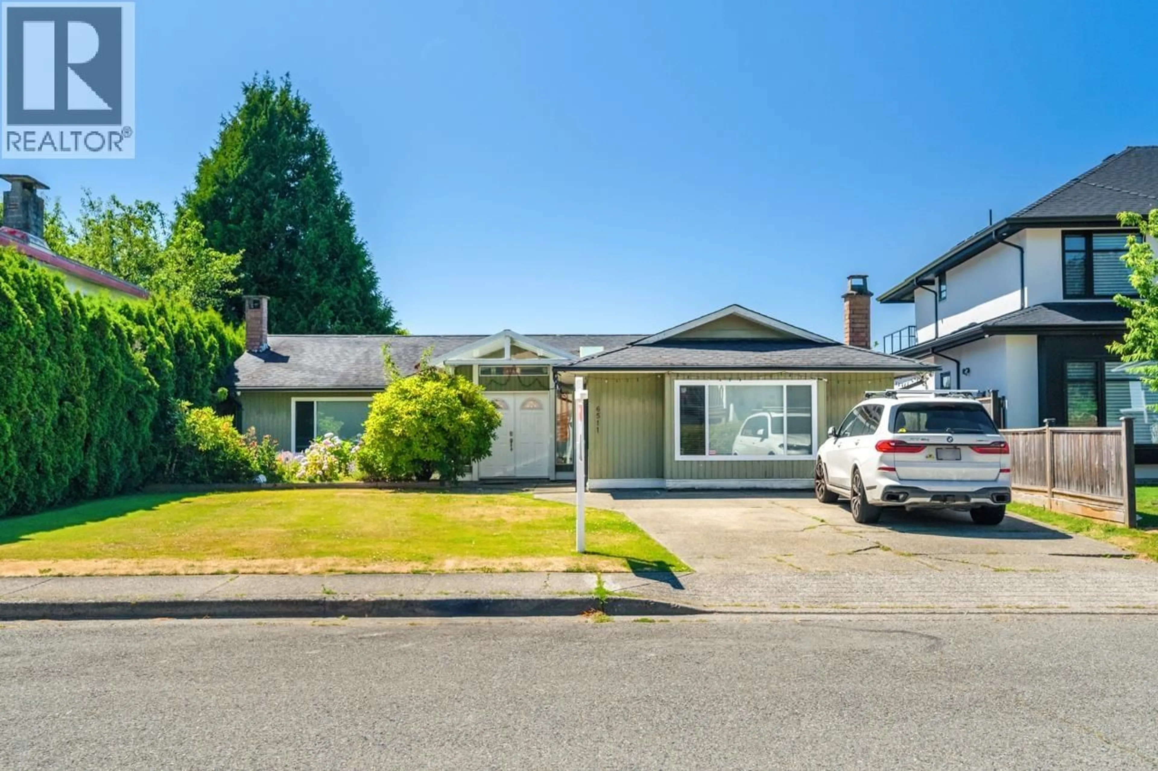Home with vinyl exterior material, street for 6511 GAINSBOROUGH DRIVE, Richmond British Columbia V7E3Z2