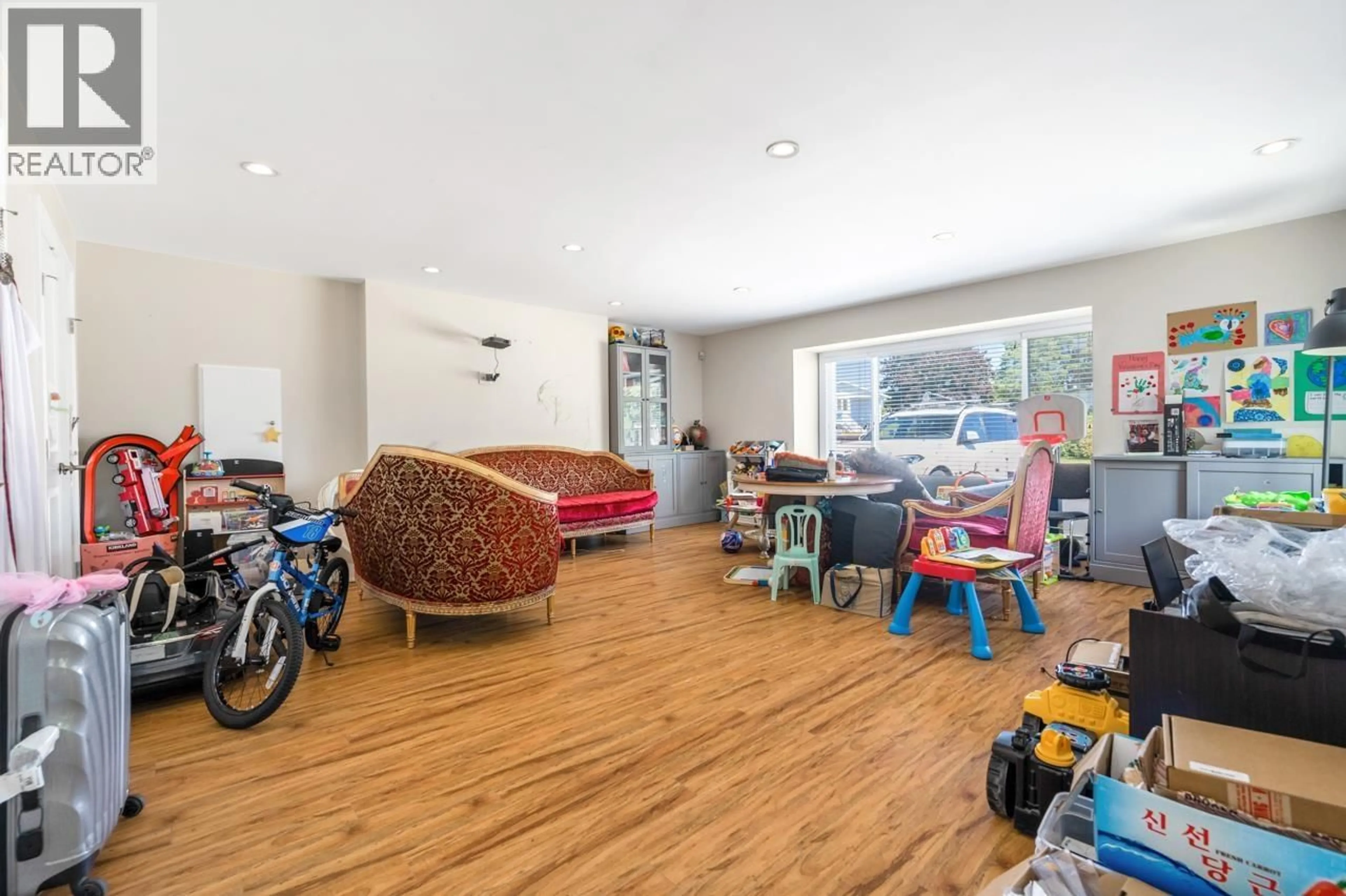 Indoor garage for 6511 GAINSBOROUGH DRIVE, Richmond British Columbia V7E3Z2