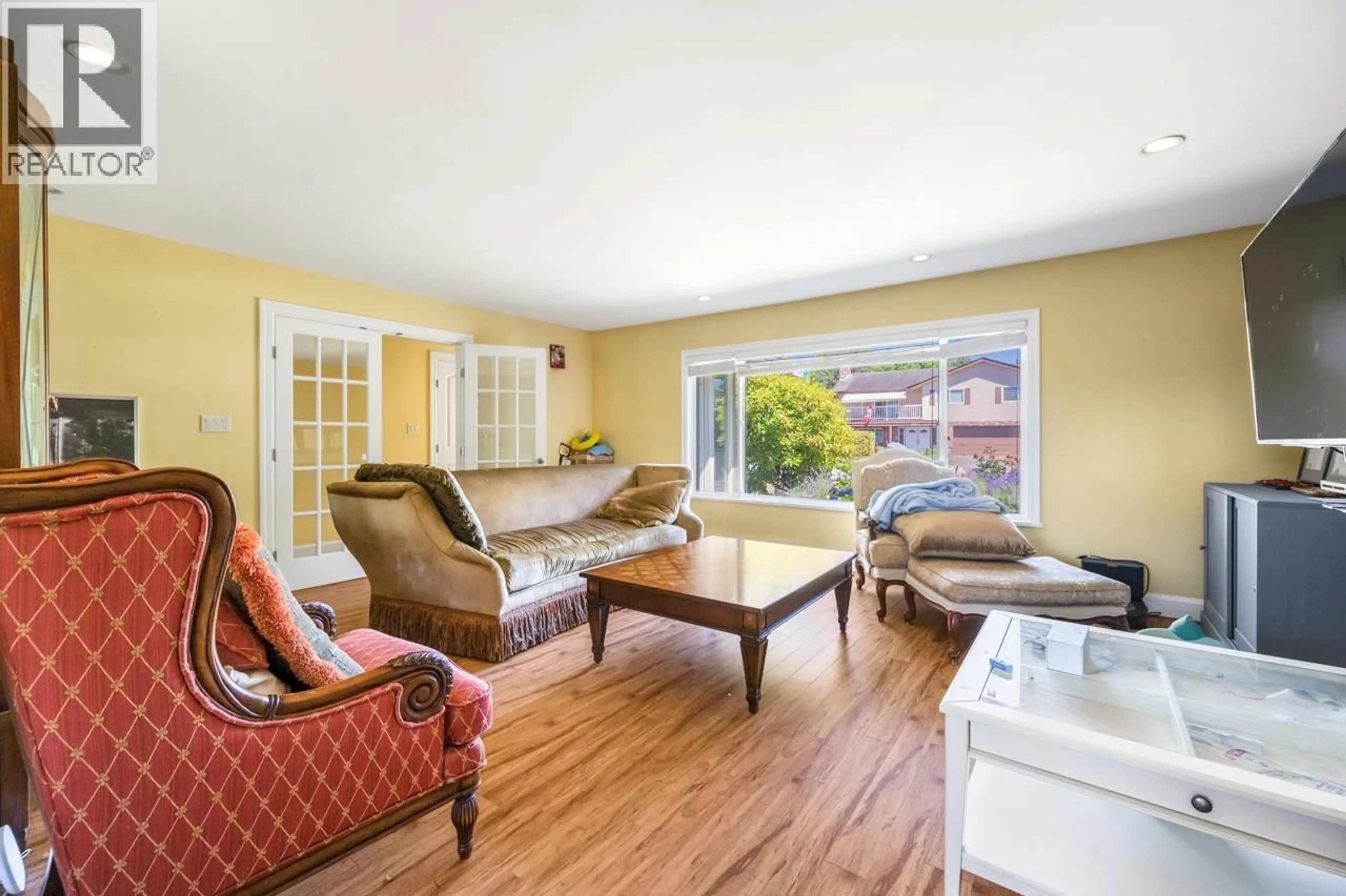 Living room with furniture, unknown for 6511 GAINSBOROUGH DRIVE, Richmond British Columbia V7E3Z2