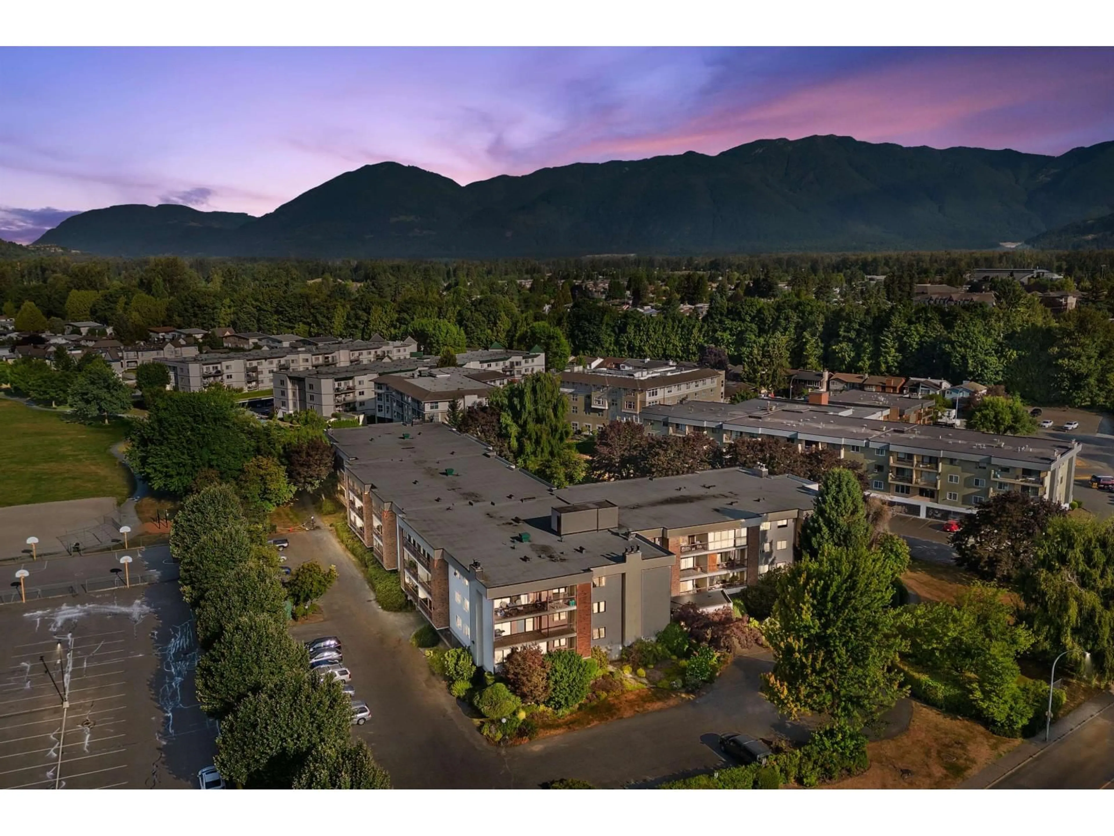 A pic from outside/outdoor area/front of a property/back of a property/a pic from drone, mountain view for 1120 - 45650 MCINTOSH DRIVE, Chilliwack British Columbia V2P6Y5