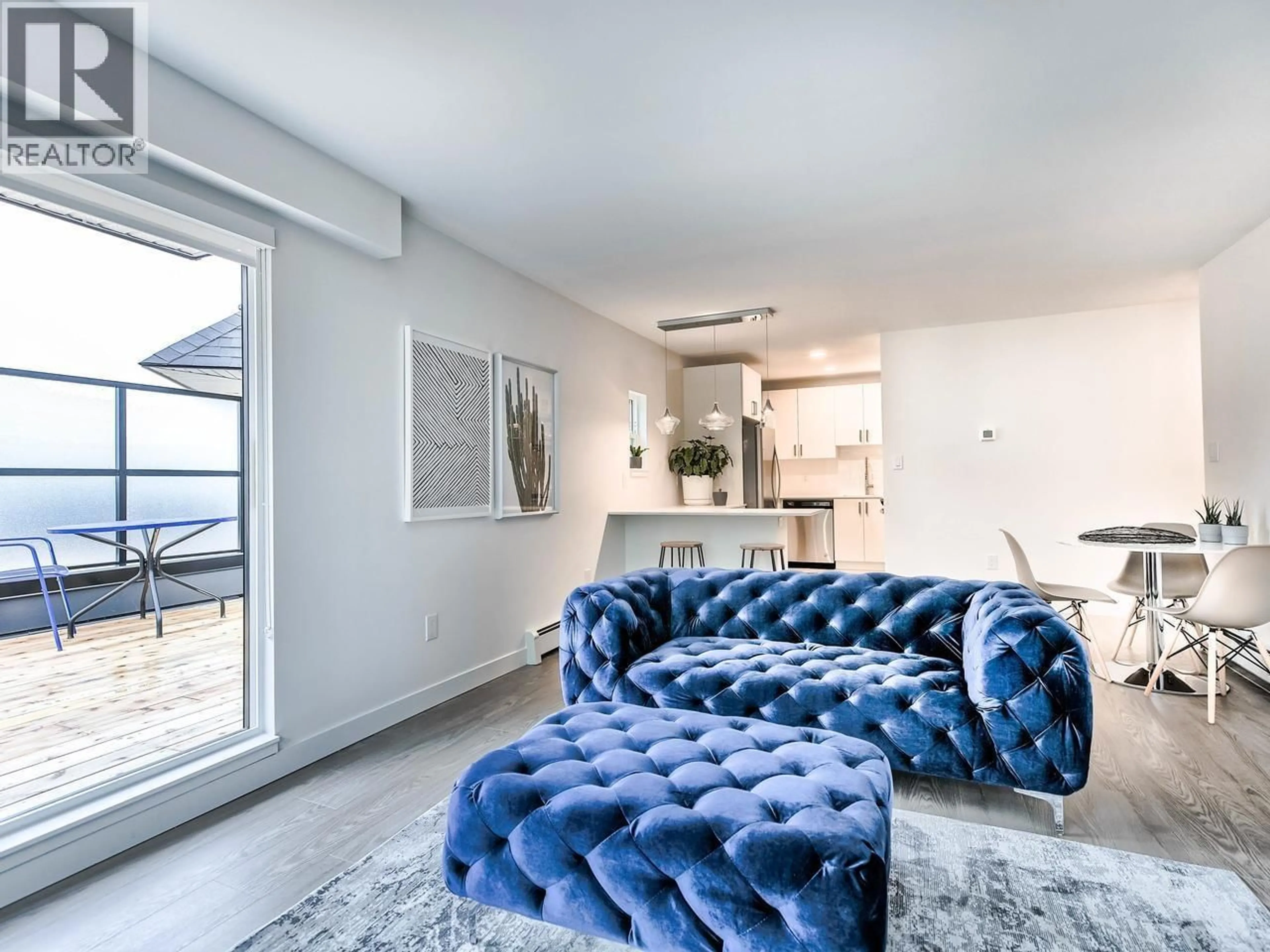 Living room with furniture, unknown for 303 - 4625 GRANGE STREET, Burnaby British Columbia V5H1R1