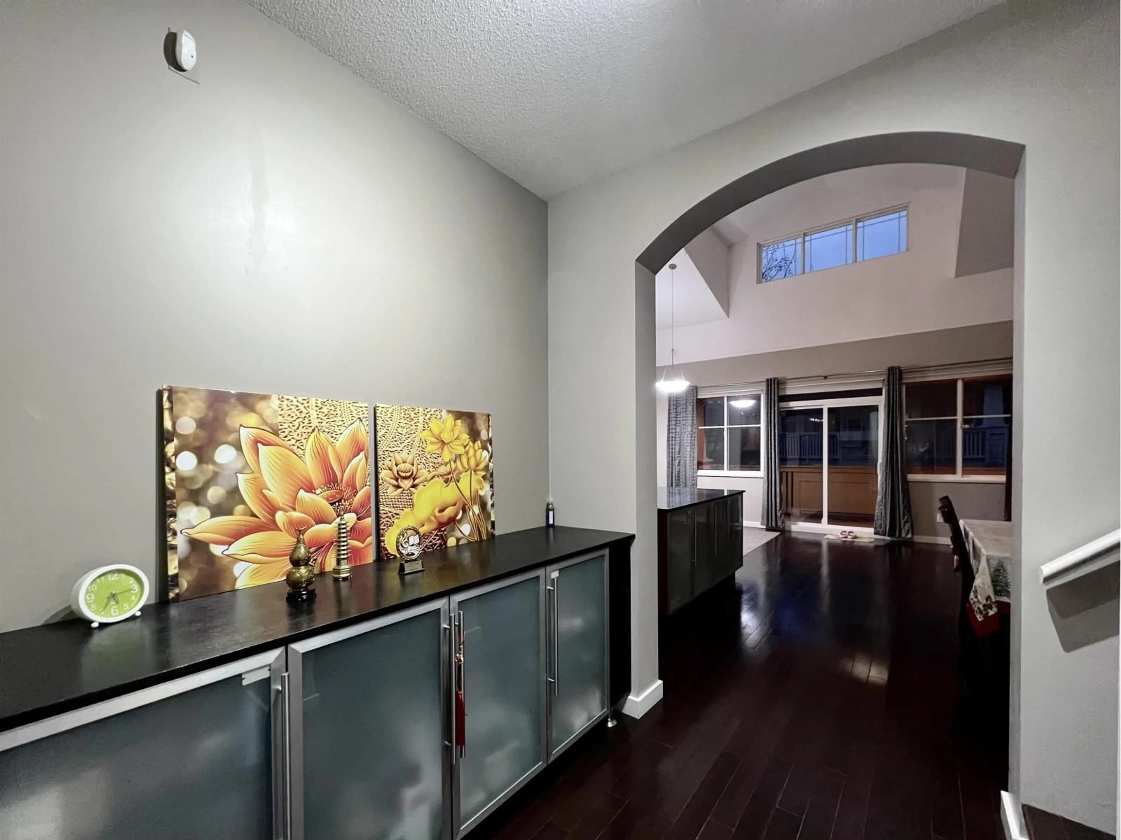 Indoor foyer for 3 - 2588 152 STREET, Surrey British Columbia V4P3H9