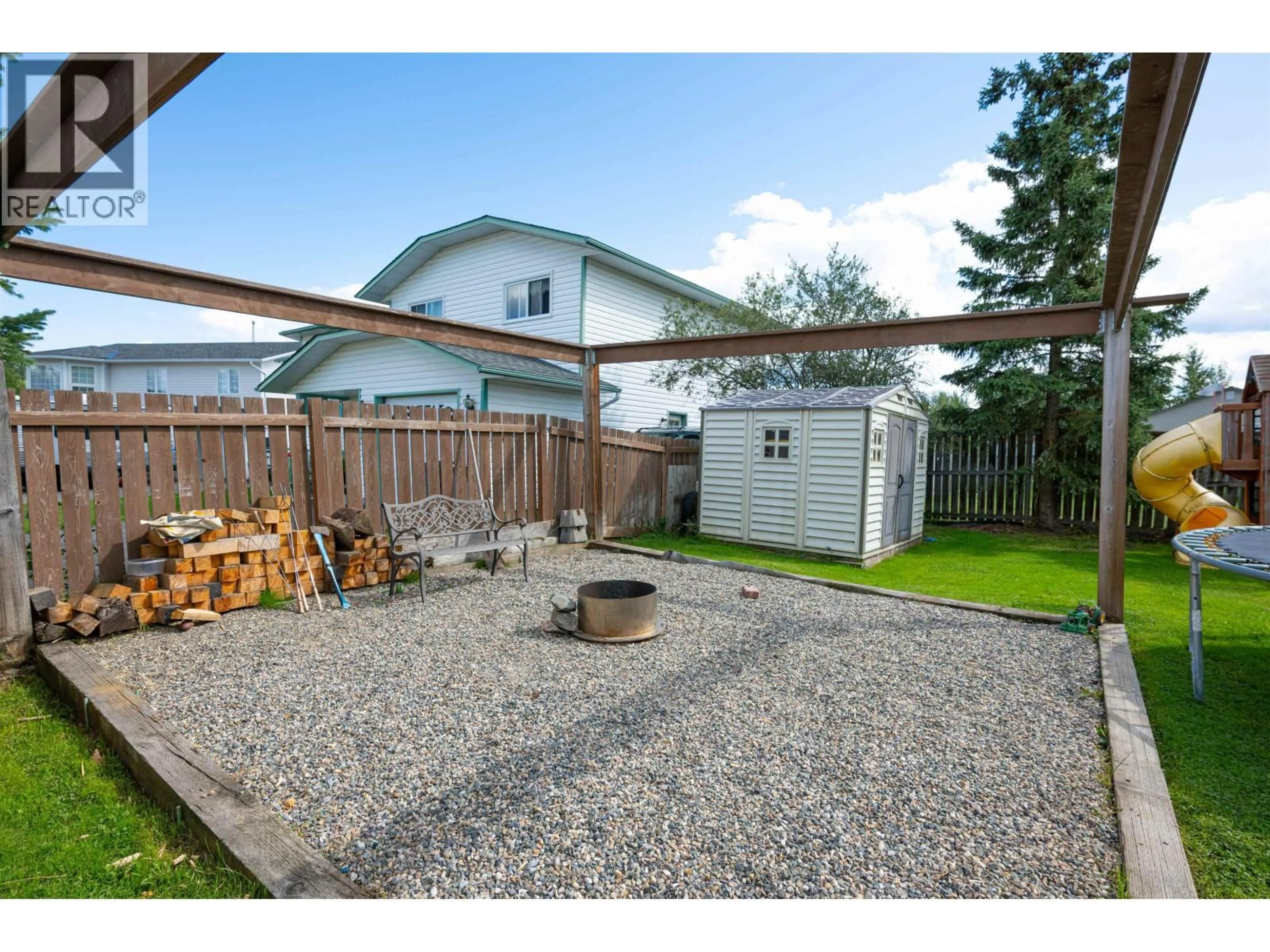 Patio, street for 1900 BITTNER ROAD, North Blackburn British Columbia V2N6T1