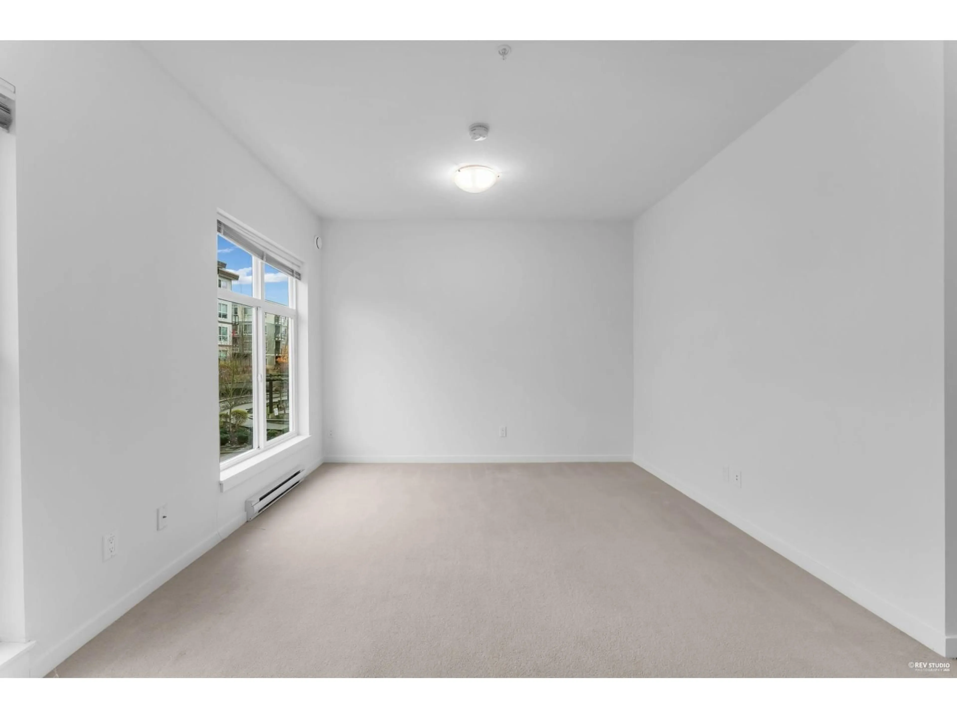 A pic of a room for 303 - 13728 108 AVENUE, Surrey British Columbia V3T0G2