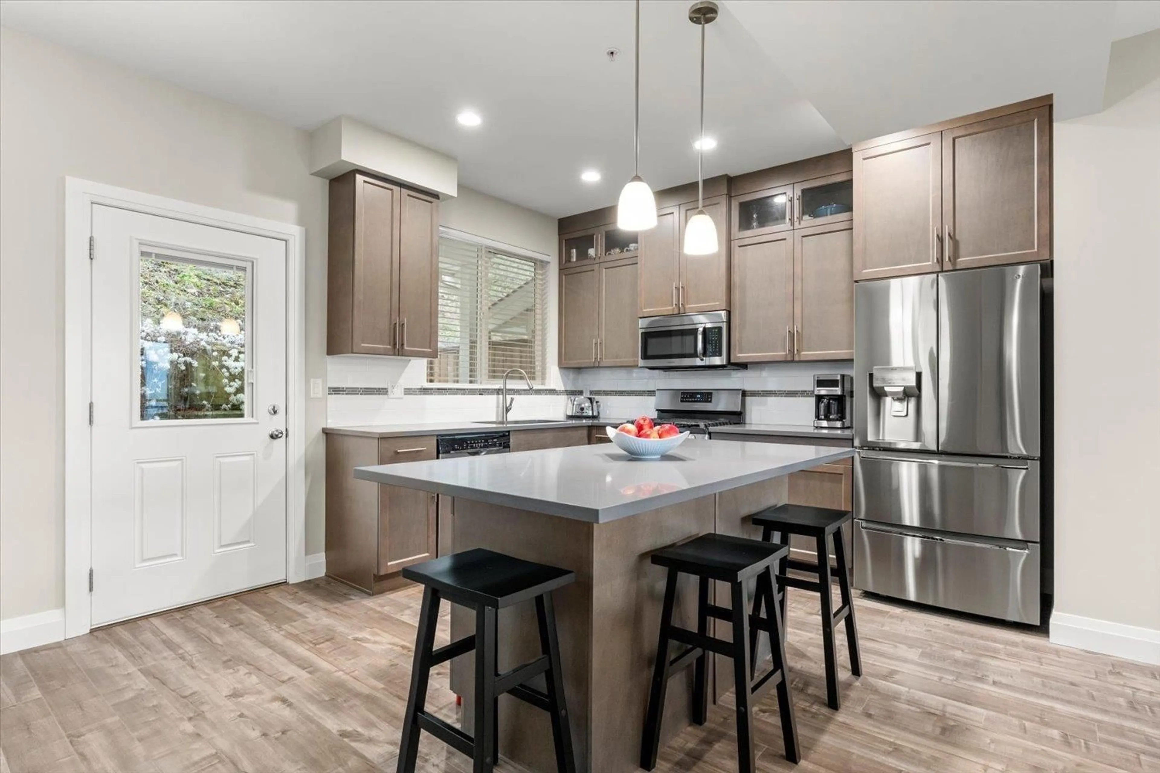 Open concept kitchen, unknown for 4 - 6026 LINDEMAN STREET, Chilliwack British Columbia V2R0W1