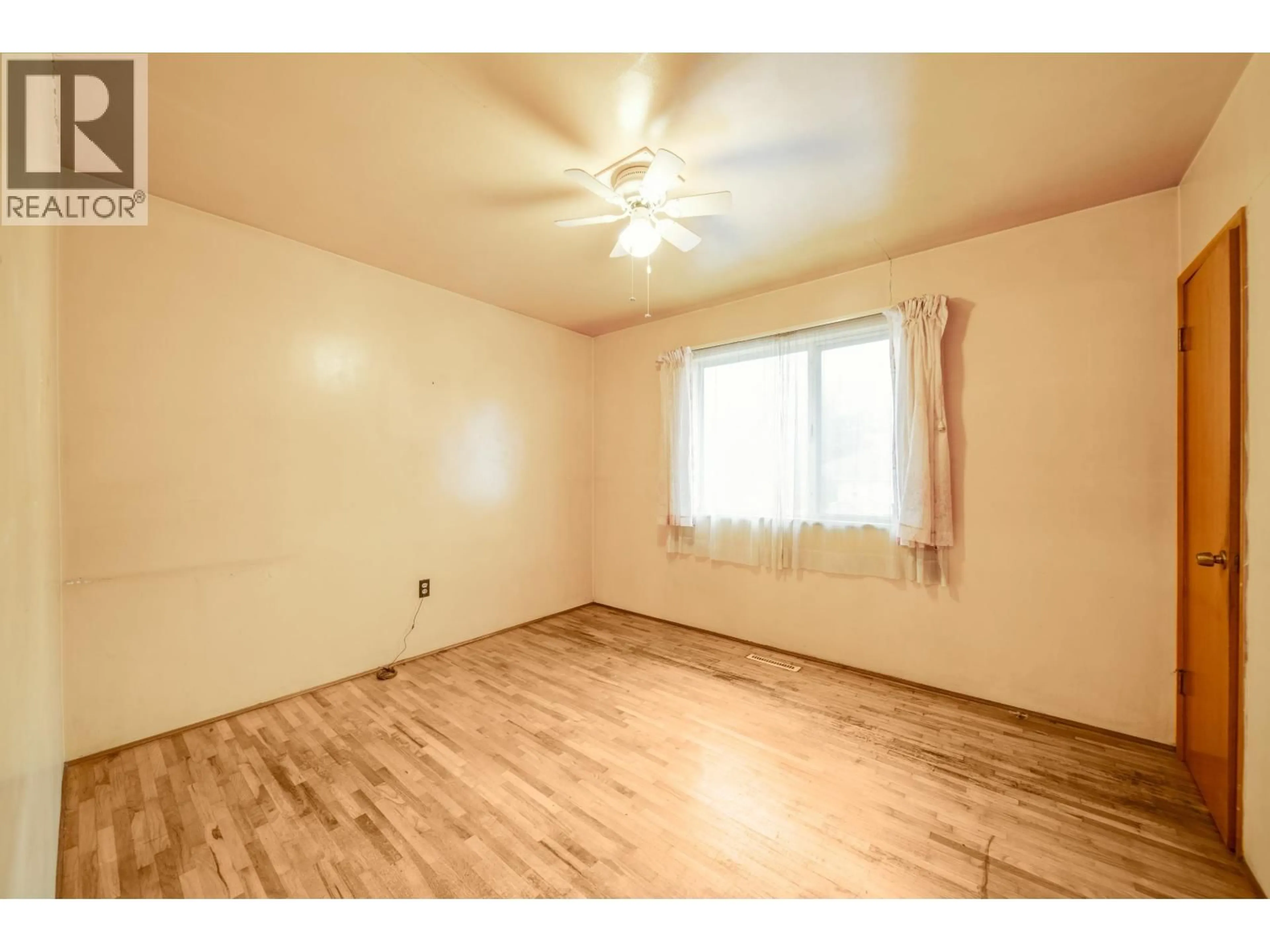 A pic of a room for 5284 SLOCAN STREET, Vancouver British Columbia V5R2A7