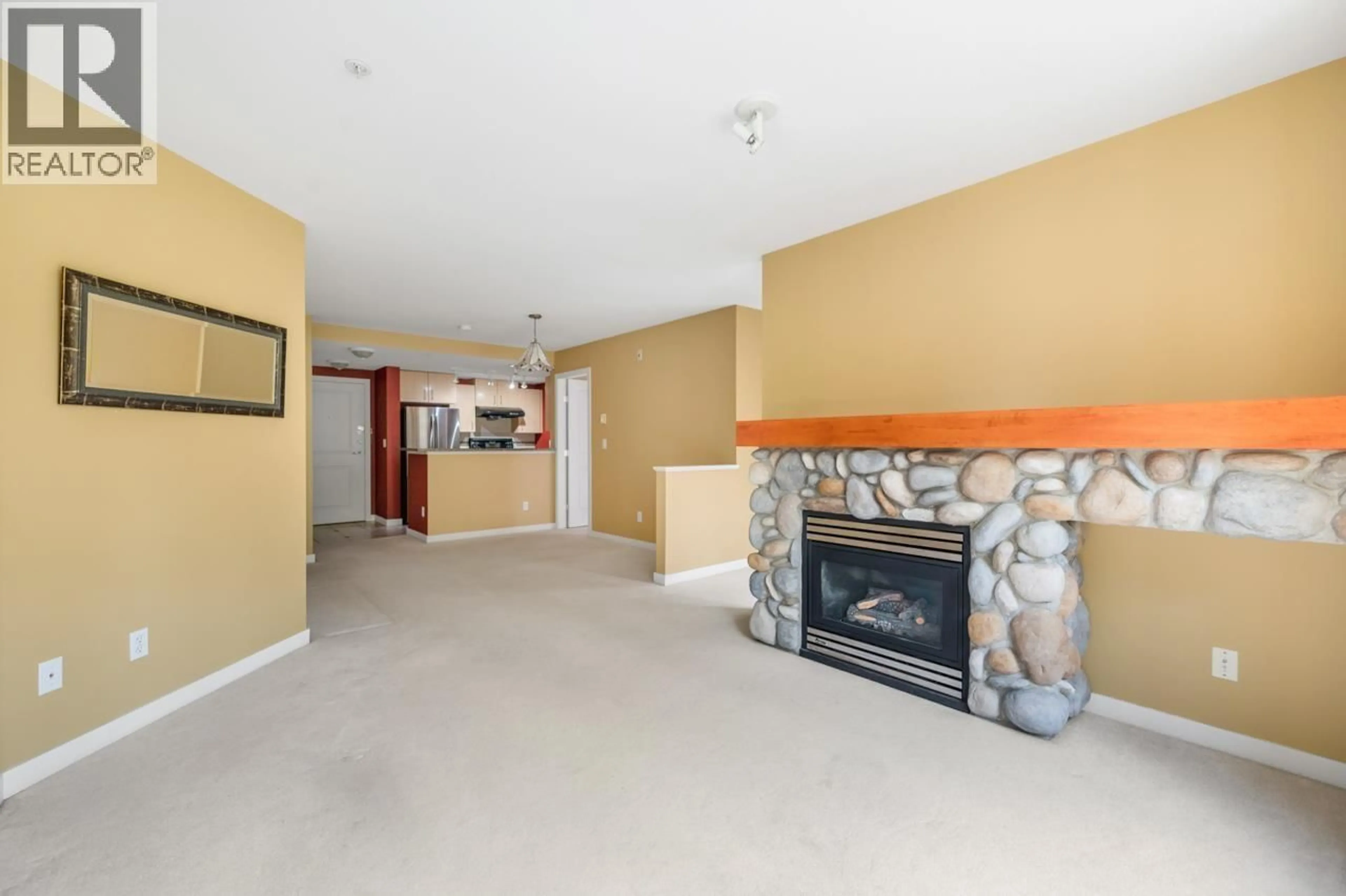 Unknown for 231 - 5700 ANDREWS ROAD, Richmond British Columbia V7E6N7