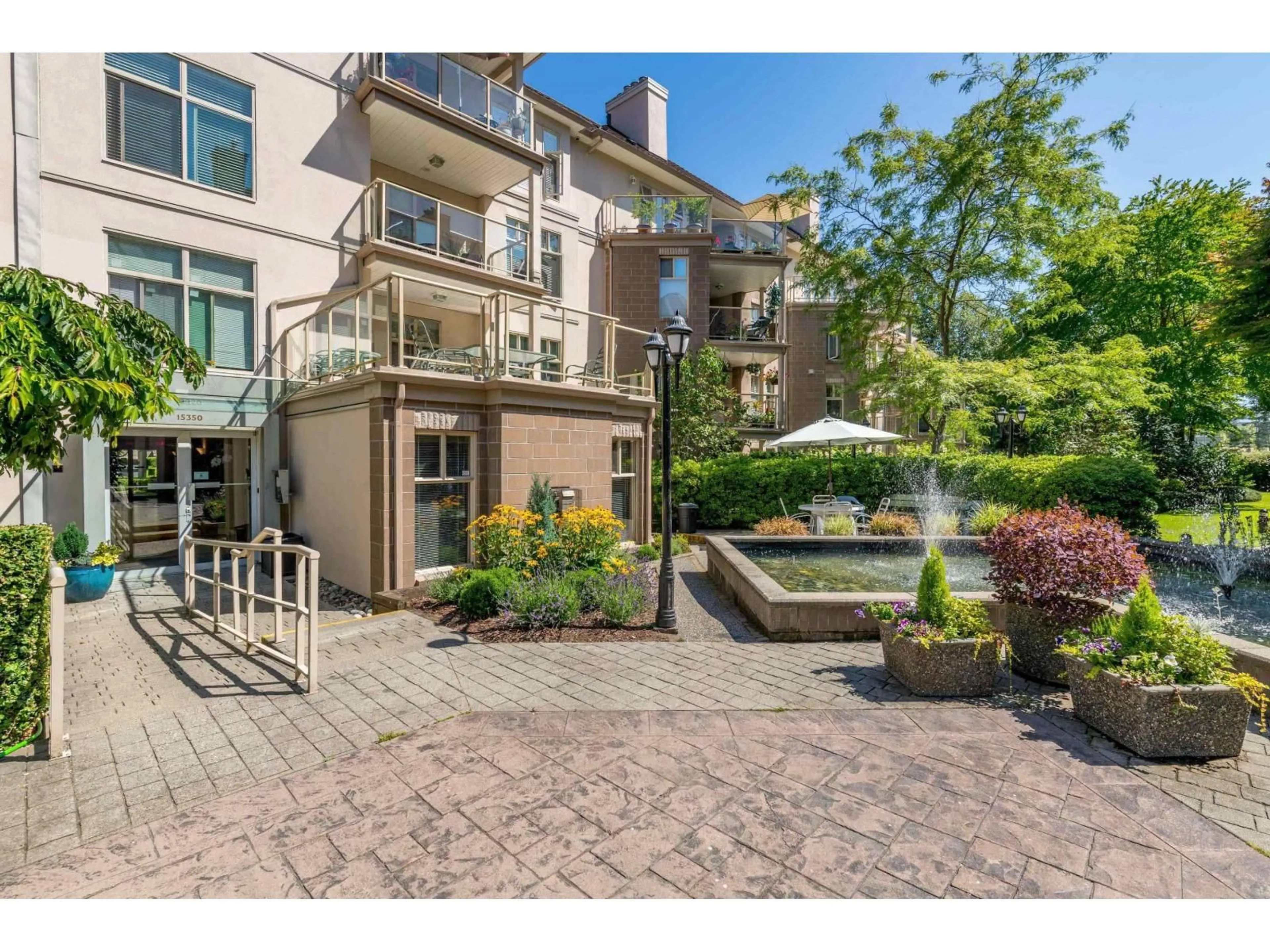 Patio, street for 209 - 15350 19A AVENUE, Surrey British Columbia V4A9W1