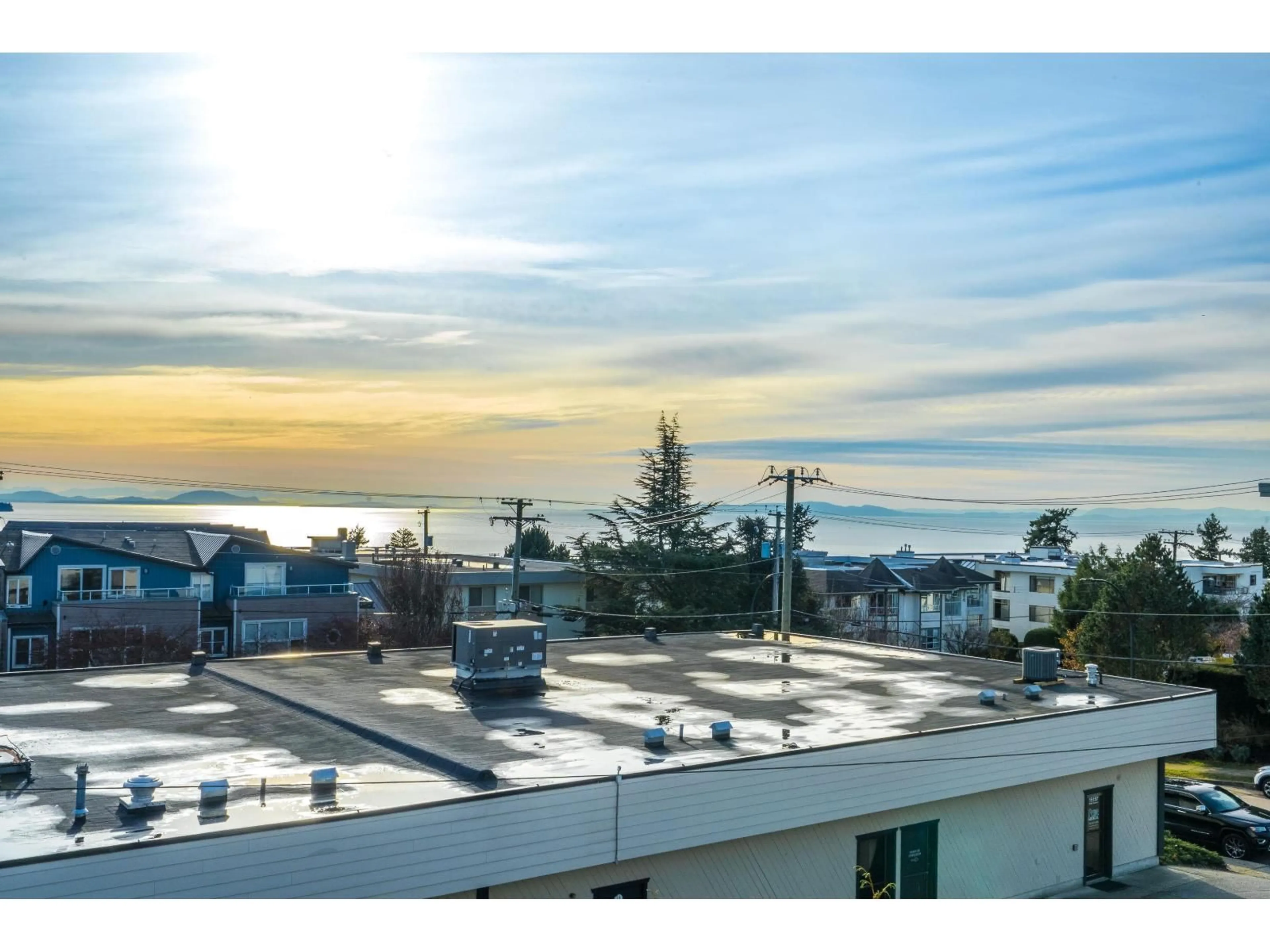 A pic from outside/outdoor area/front of a property/back of a property/a pic from drone, water/lake/river/ocean view for 210 - 1354 WINTER STREET, White Rock British Columbia V4B3Y1