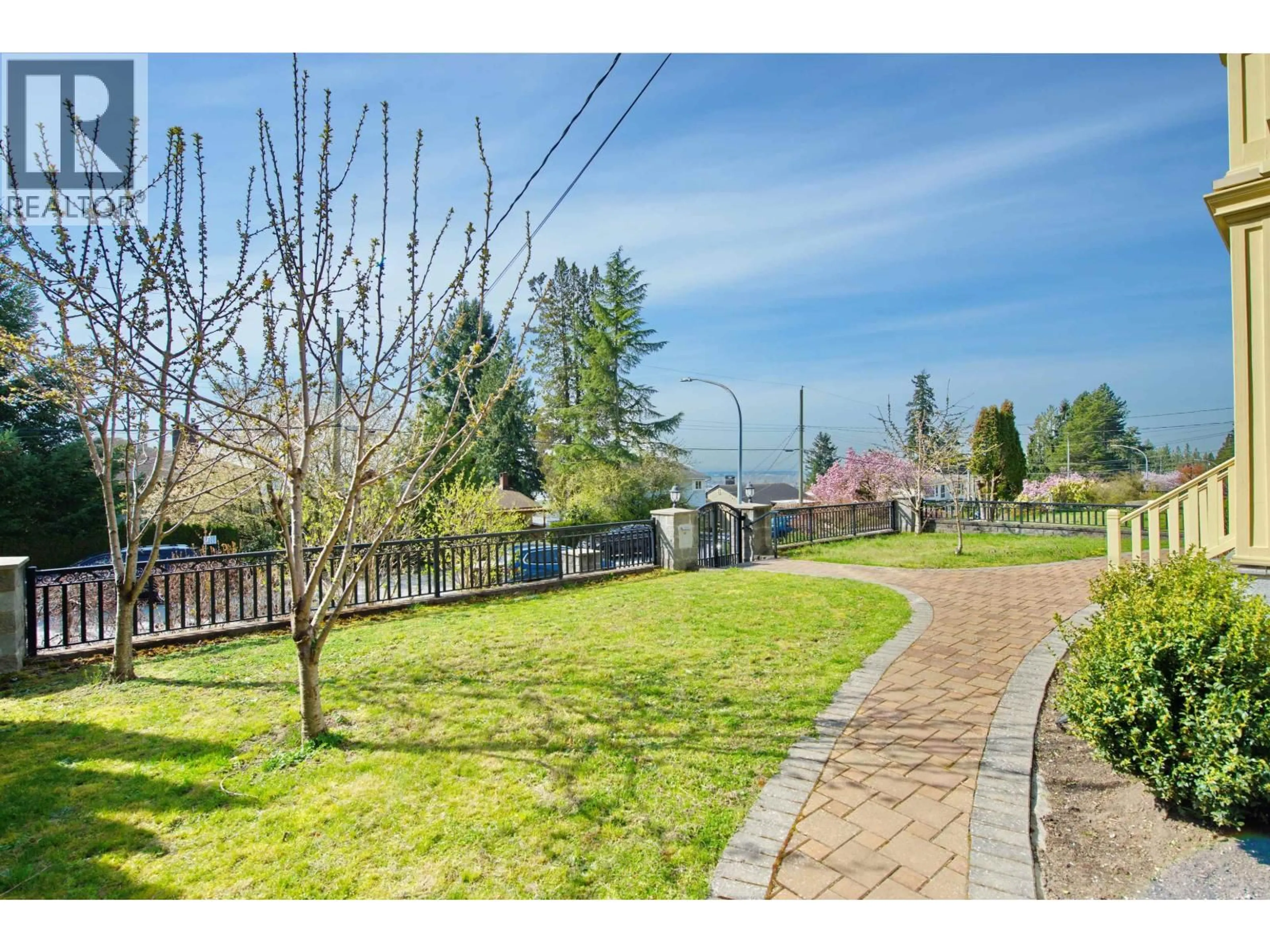 Patio, water/lake/river/ocean view for 5399 CARSON STREET, Burnaby British Columbia V5J2Z3