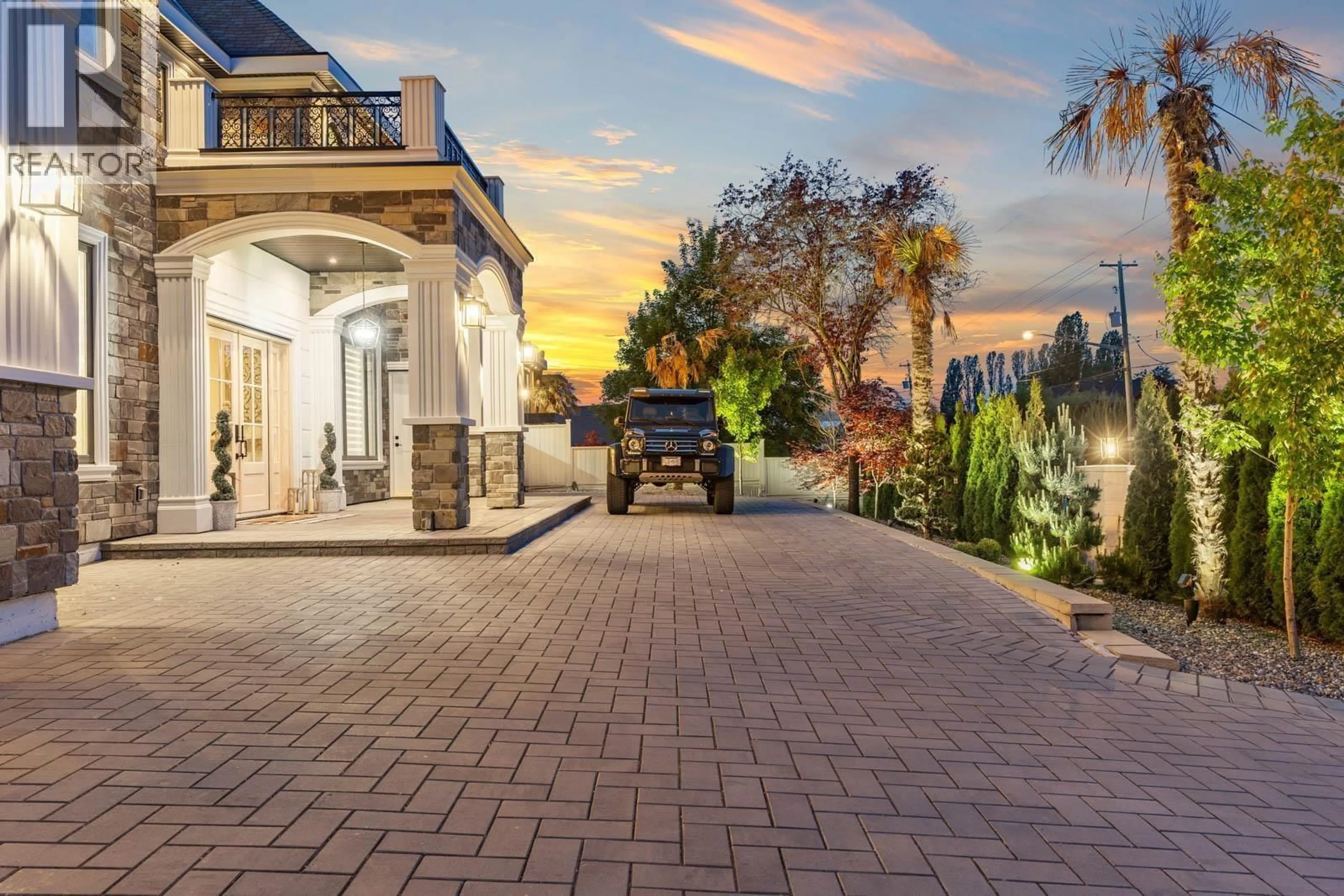 Patio, street for 11566 BLUNDELL ROAD, Richmond British Columbia V6Y1L3